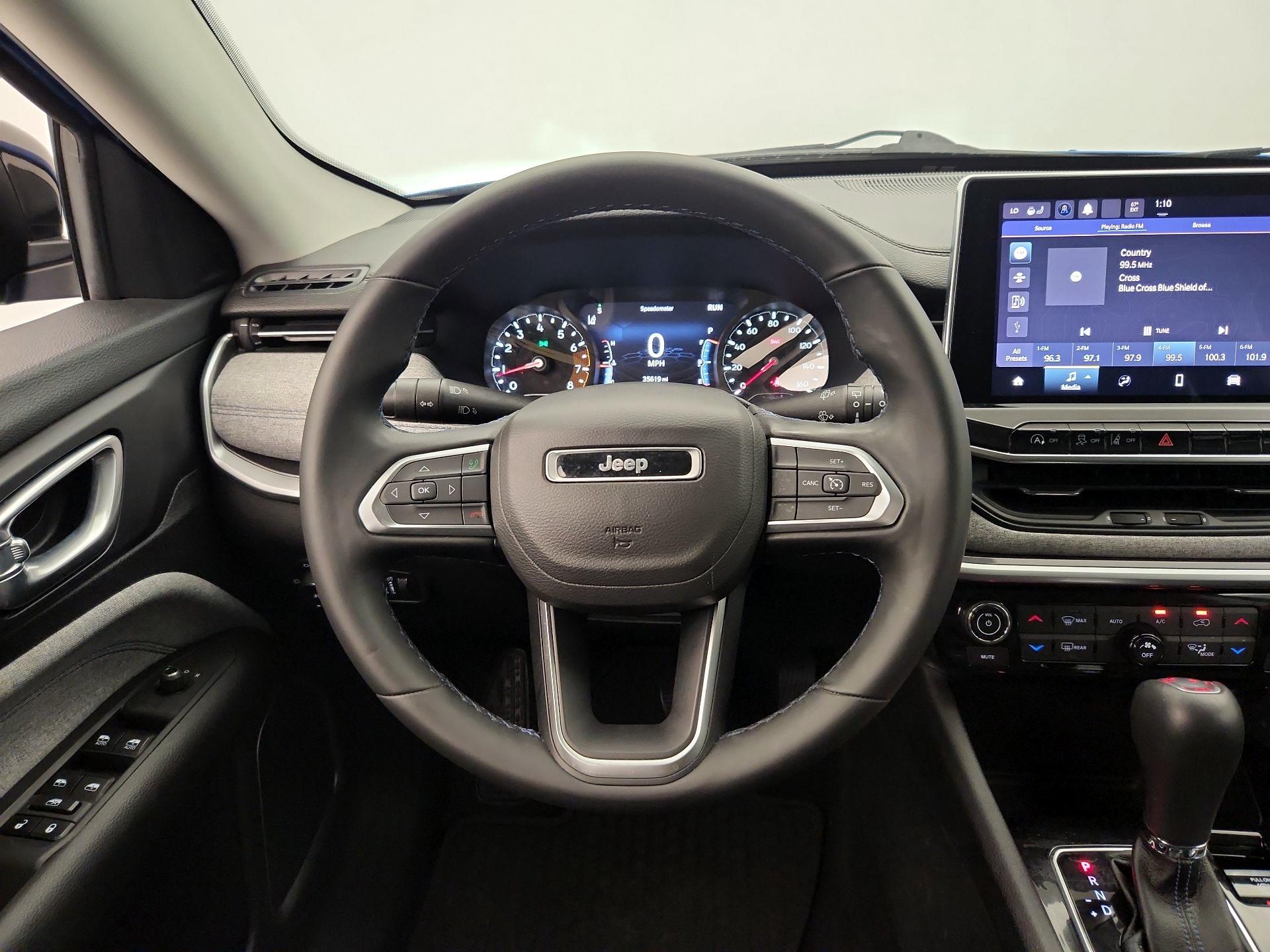 Thumbnail: 2022 Jeep Compass - 10