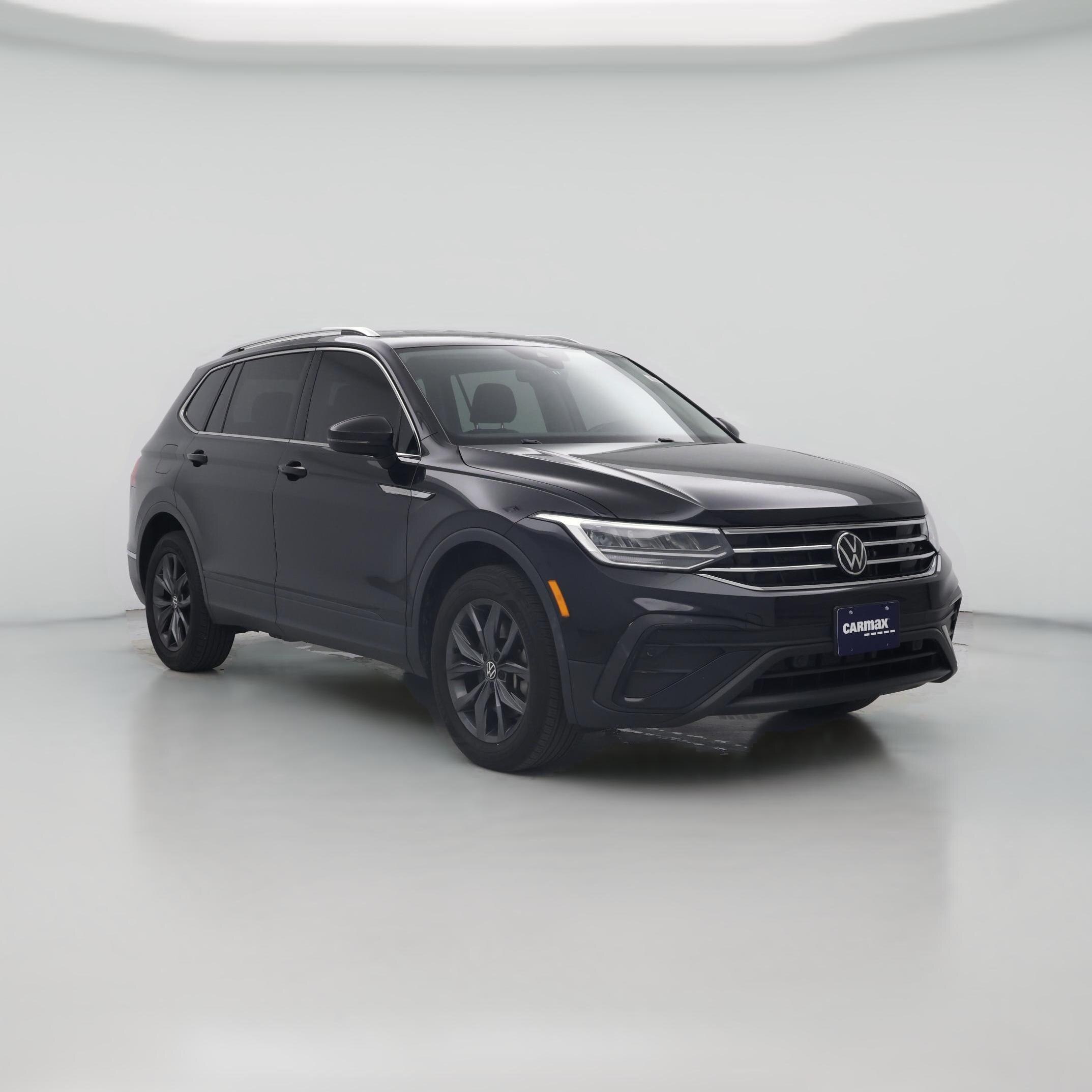 Thumbnail: 2022 Volkswagen Tiguan - 1