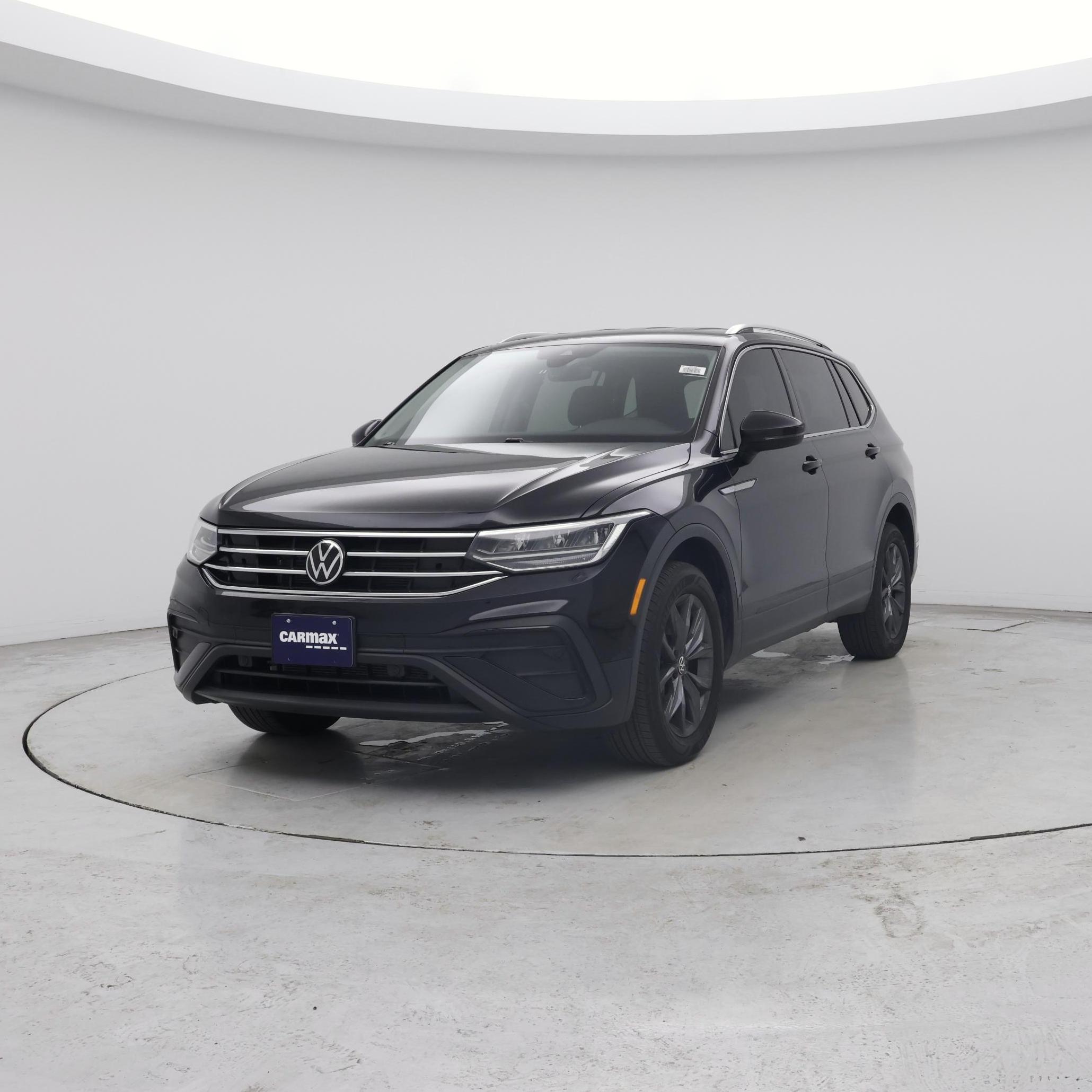 Thumbnail: 2022 Volkswagen Tiguan - 4