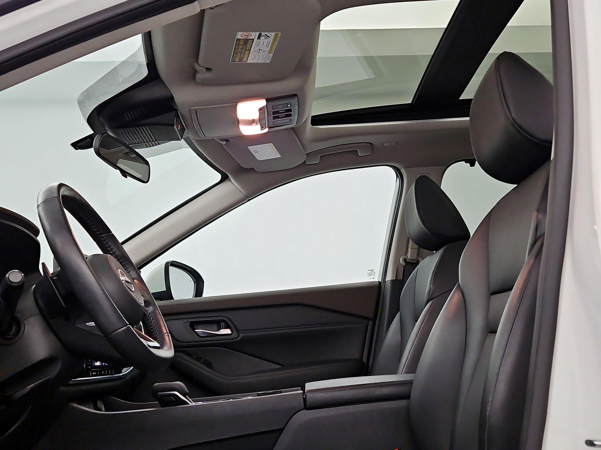 Thumbnail: 2023 Nissan Rogue - 17
