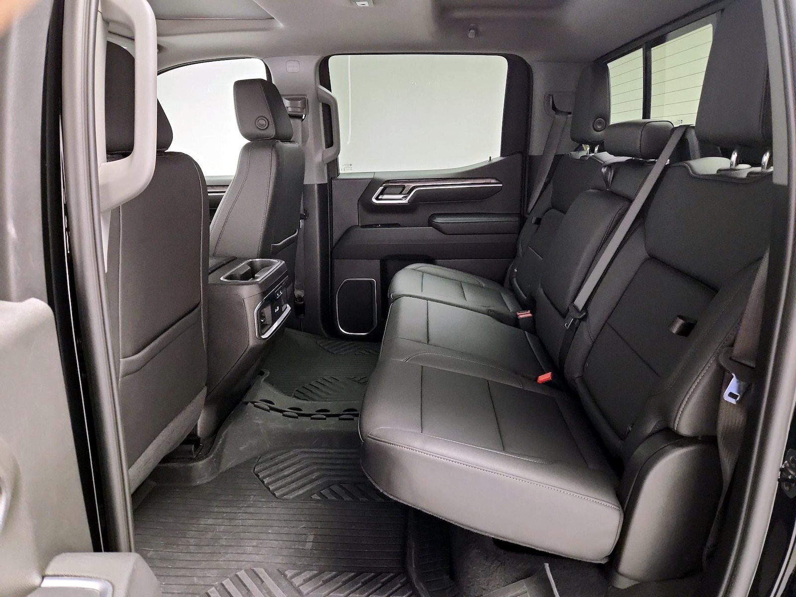 2025 Chevrolet Silverado 1500 LTZ - Photo 21