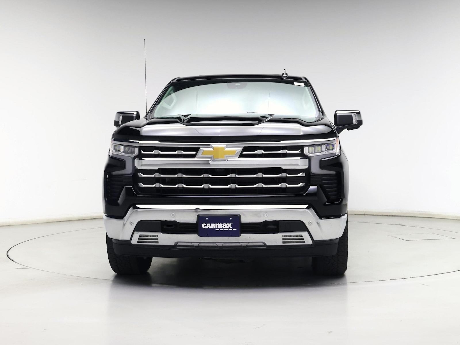 2025 Chevrolet Silverado 1500 LTZ - Photo 6