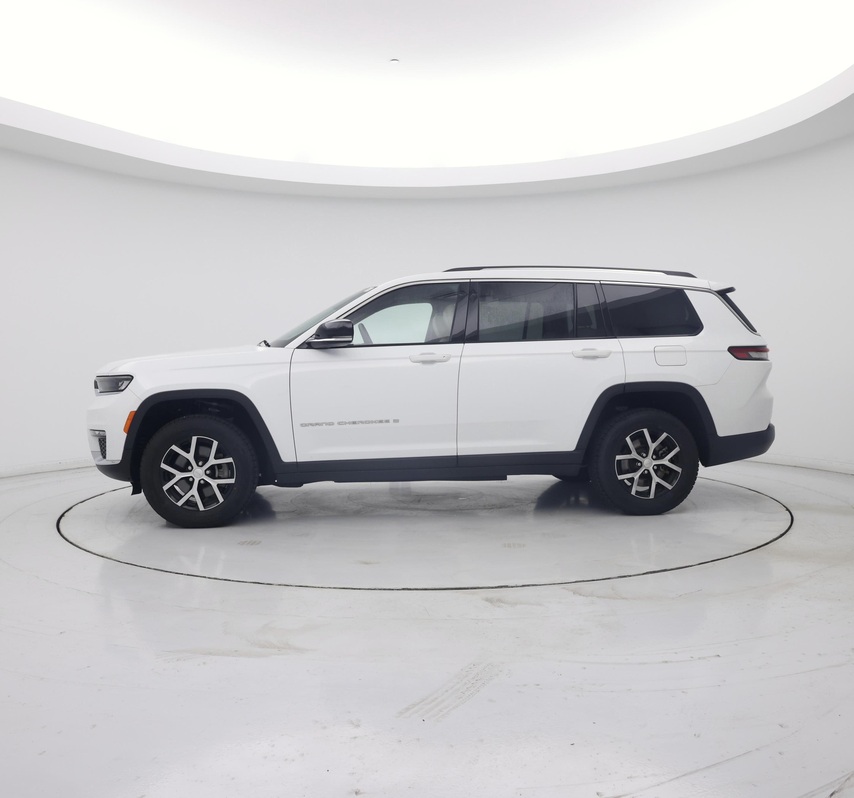Thumbnail: 2023 Jeep Grand Cherokee L - 3