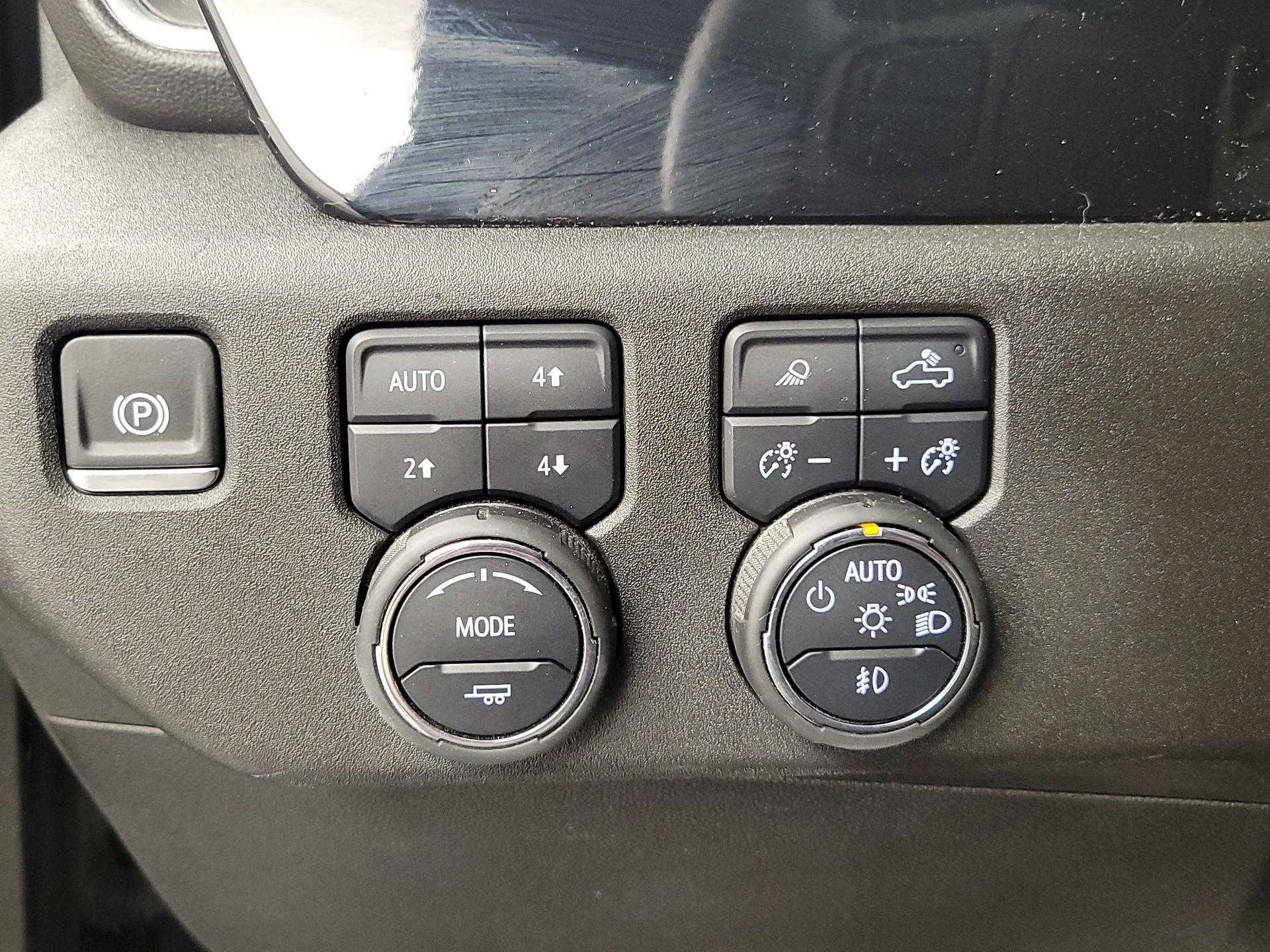 Thumbnail: 2024 Chevrolet Silverado 1500 - 13