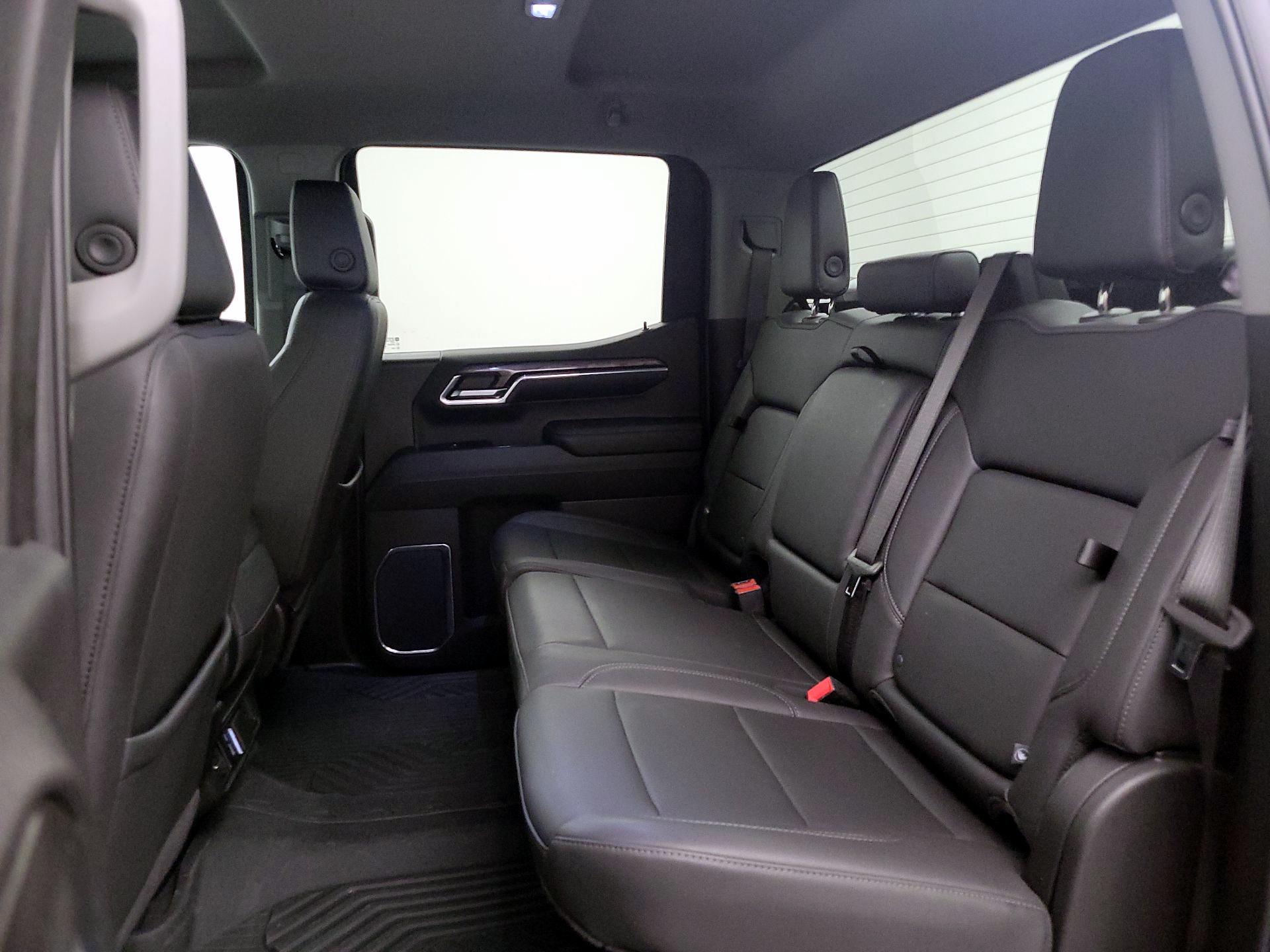 Thumbnail: 2024 Chevrolet Silverado 1500 - 20