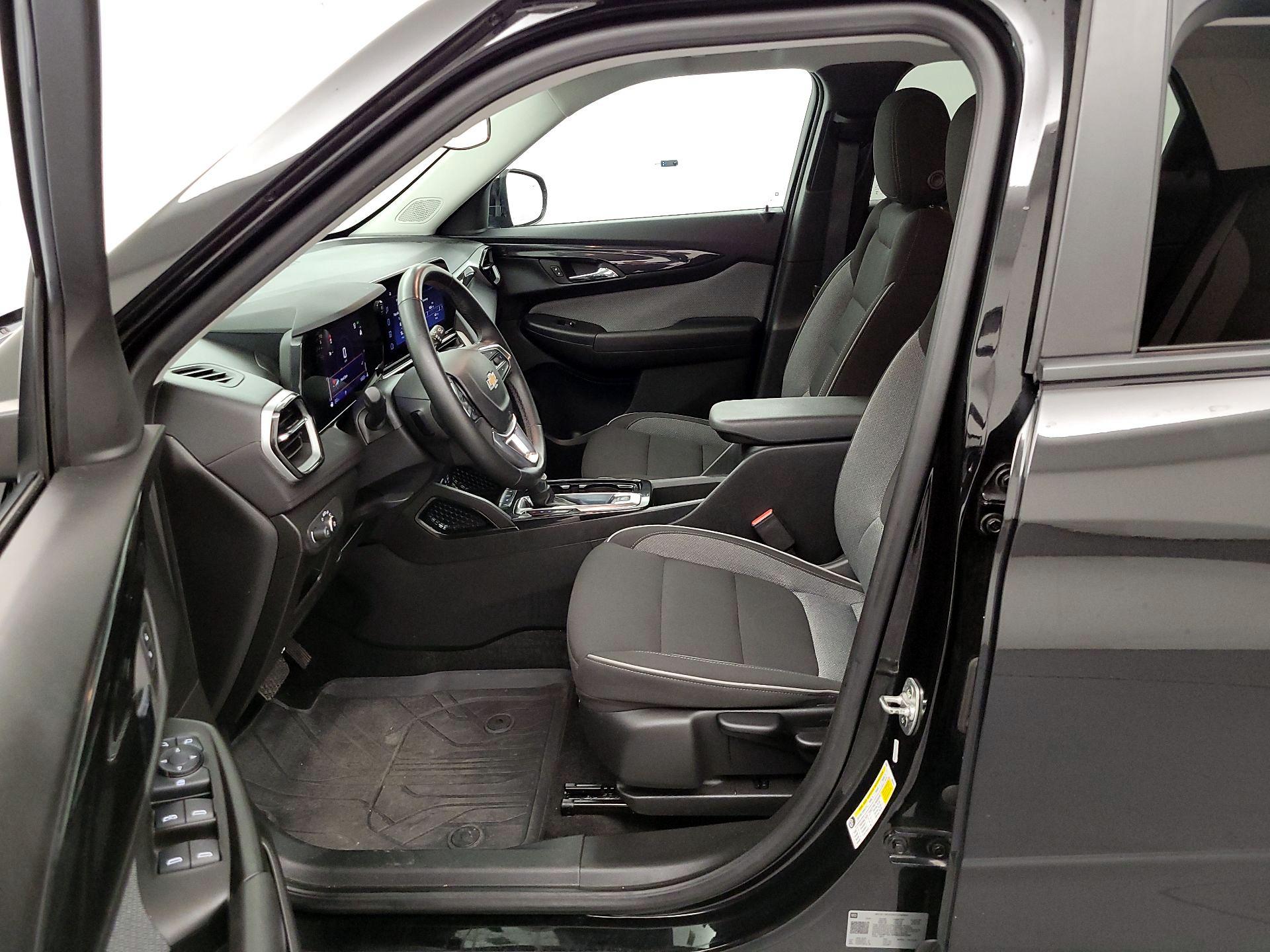 Thumbnail: 2024 Chevrolet TrailBlazer - 11