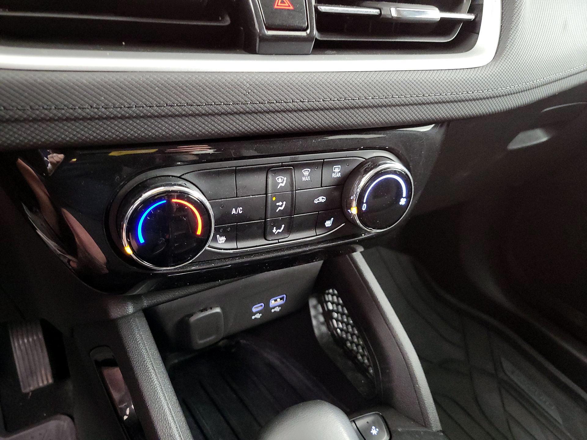 Thumbnail: 2024 Chevrolet TrailBlazer - 16