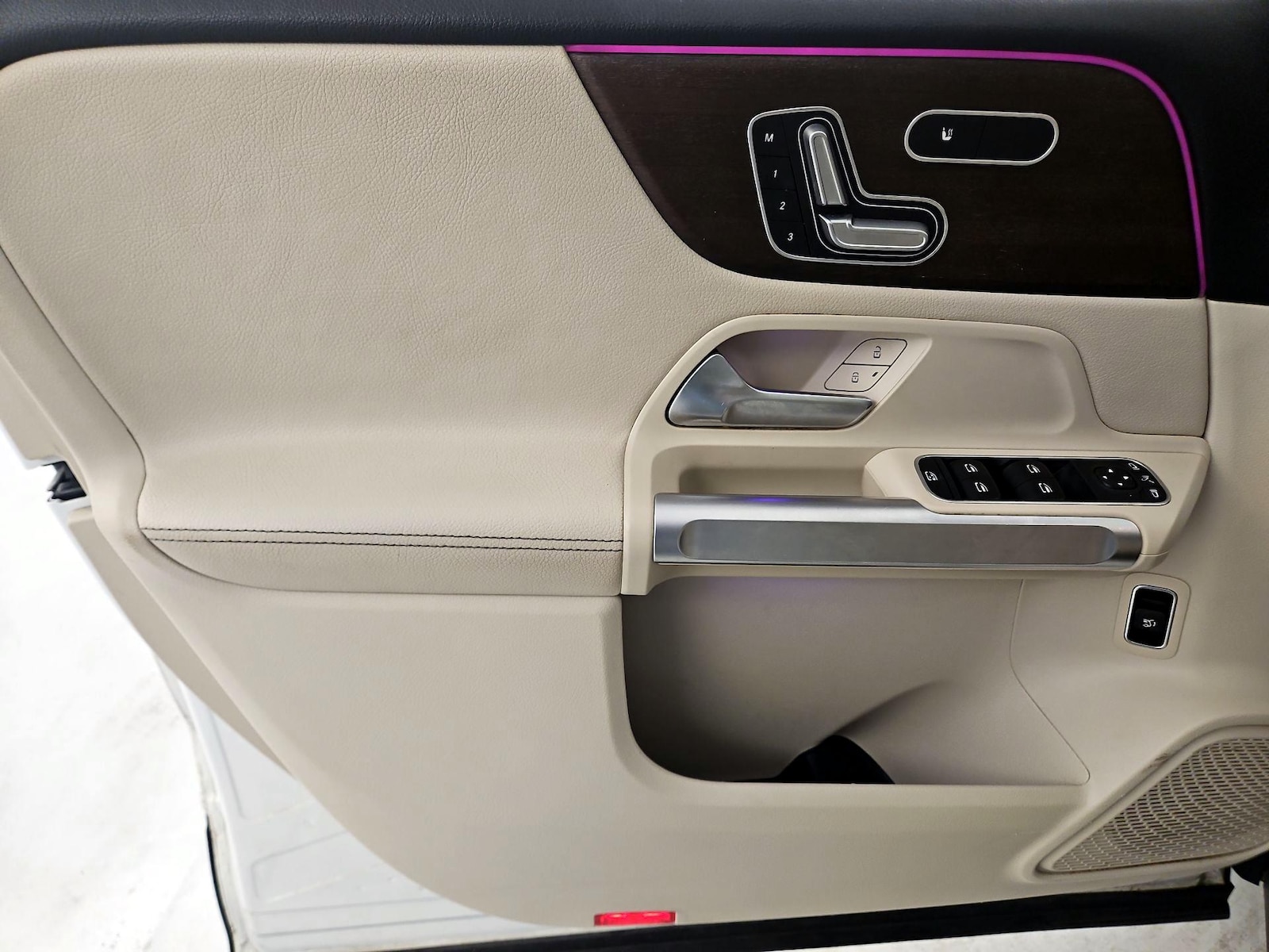 2022 Mercedes-Benz GLB Base - Photo 11