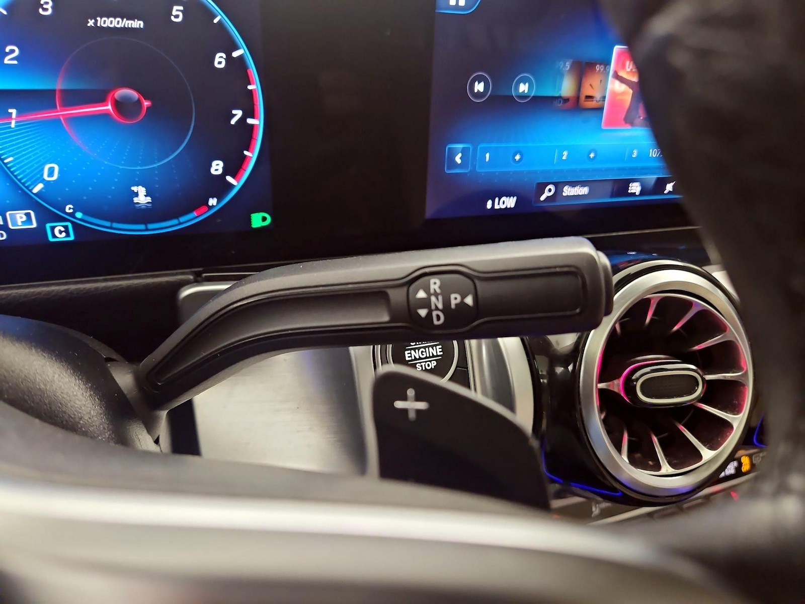 2022 Mercedes-Benz GLB Base - Photo 16
