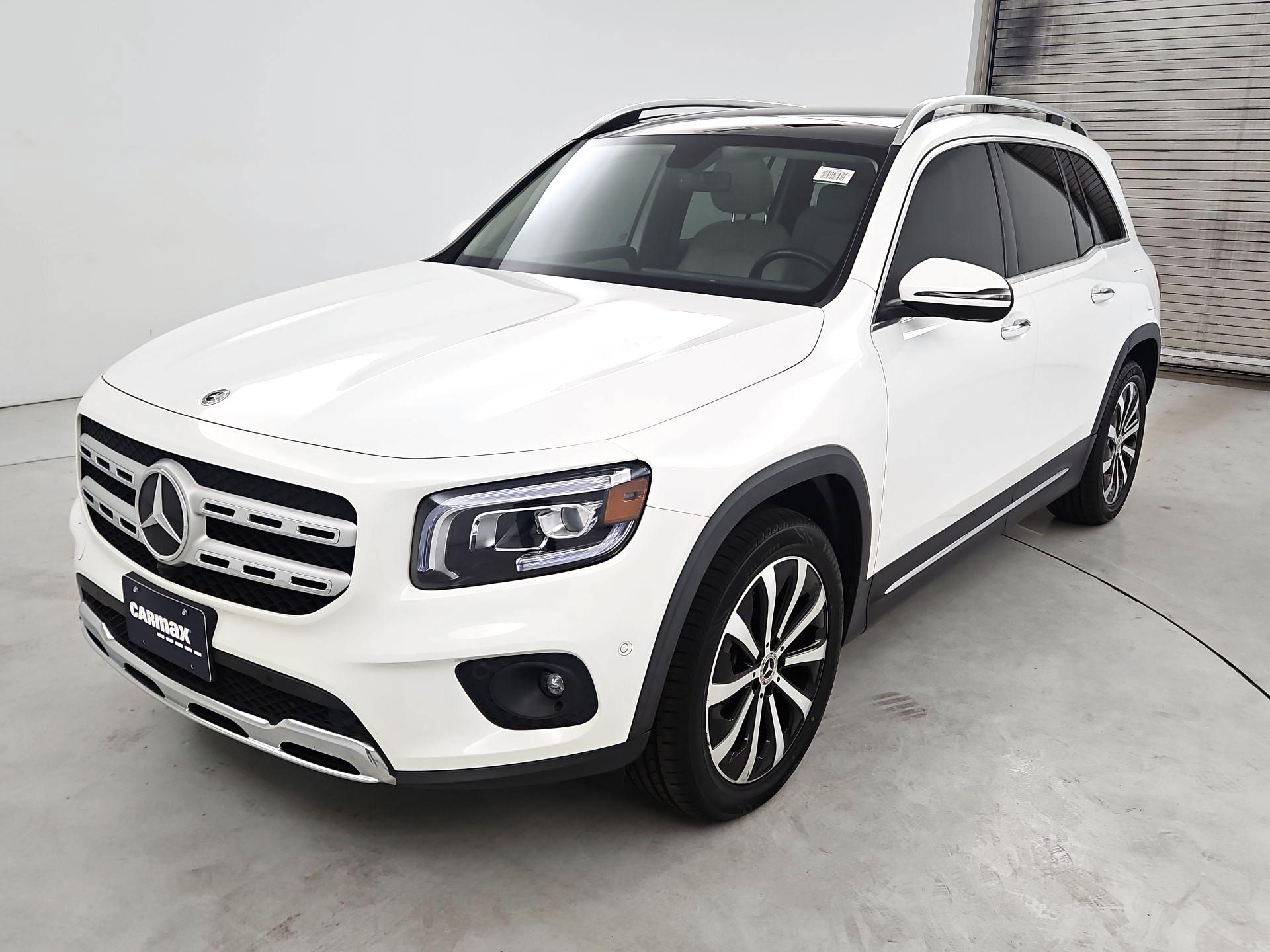 Thumbnail: 2022 Mercedes-Benz GLB - 3