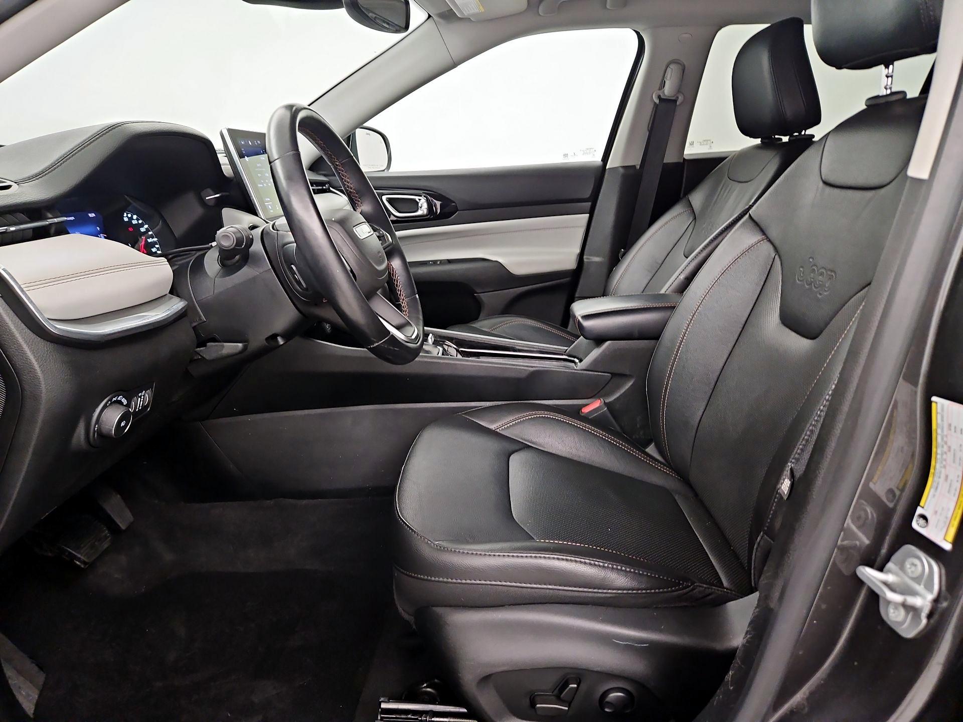Thumbnail: 2022 Jeep Compass - 11