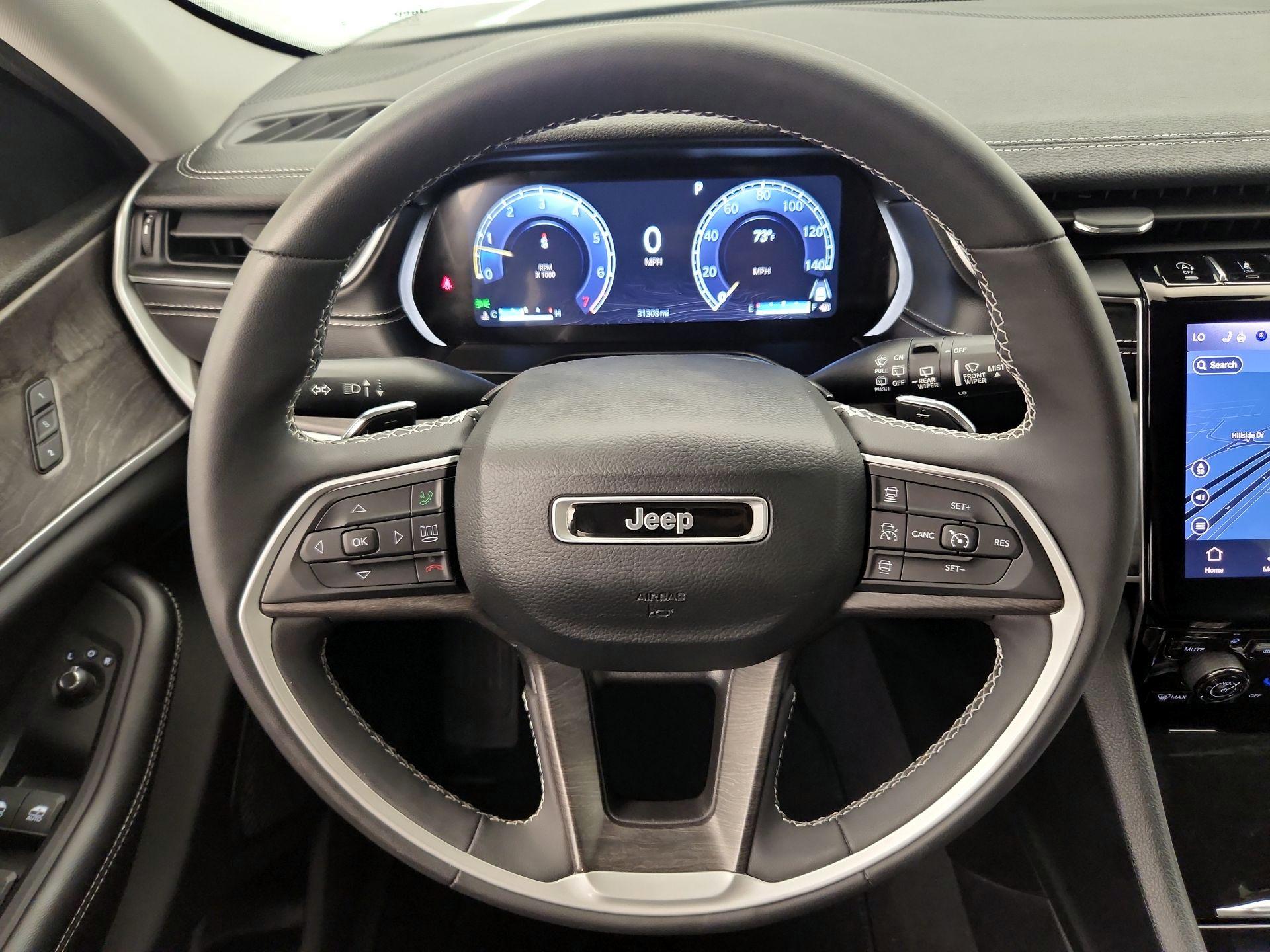 Thumbnail: 2023 Jeep Grand Cherokee - 10