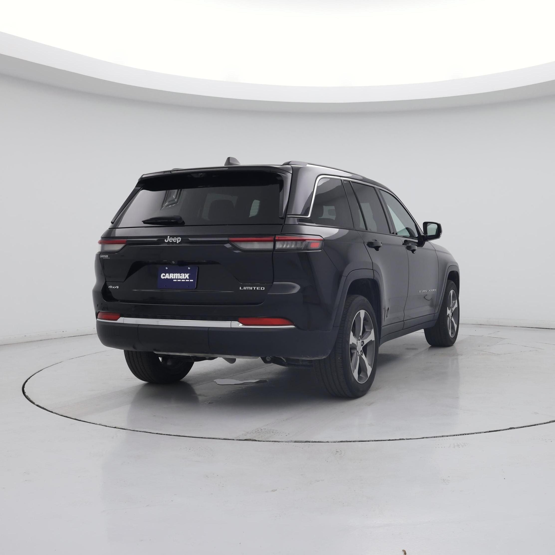 Thumbnail: 2023 Jeep Grand Cherokee - 8