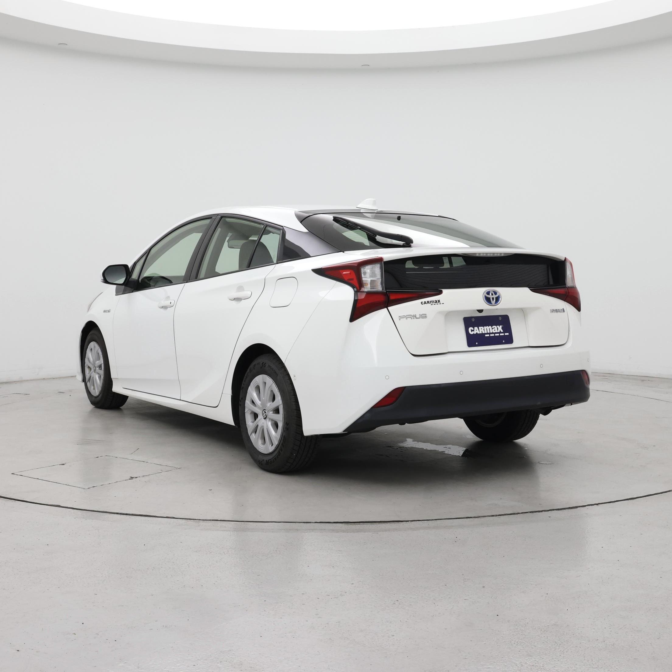 Thumbnail: 2022 Toyota Prius - 2