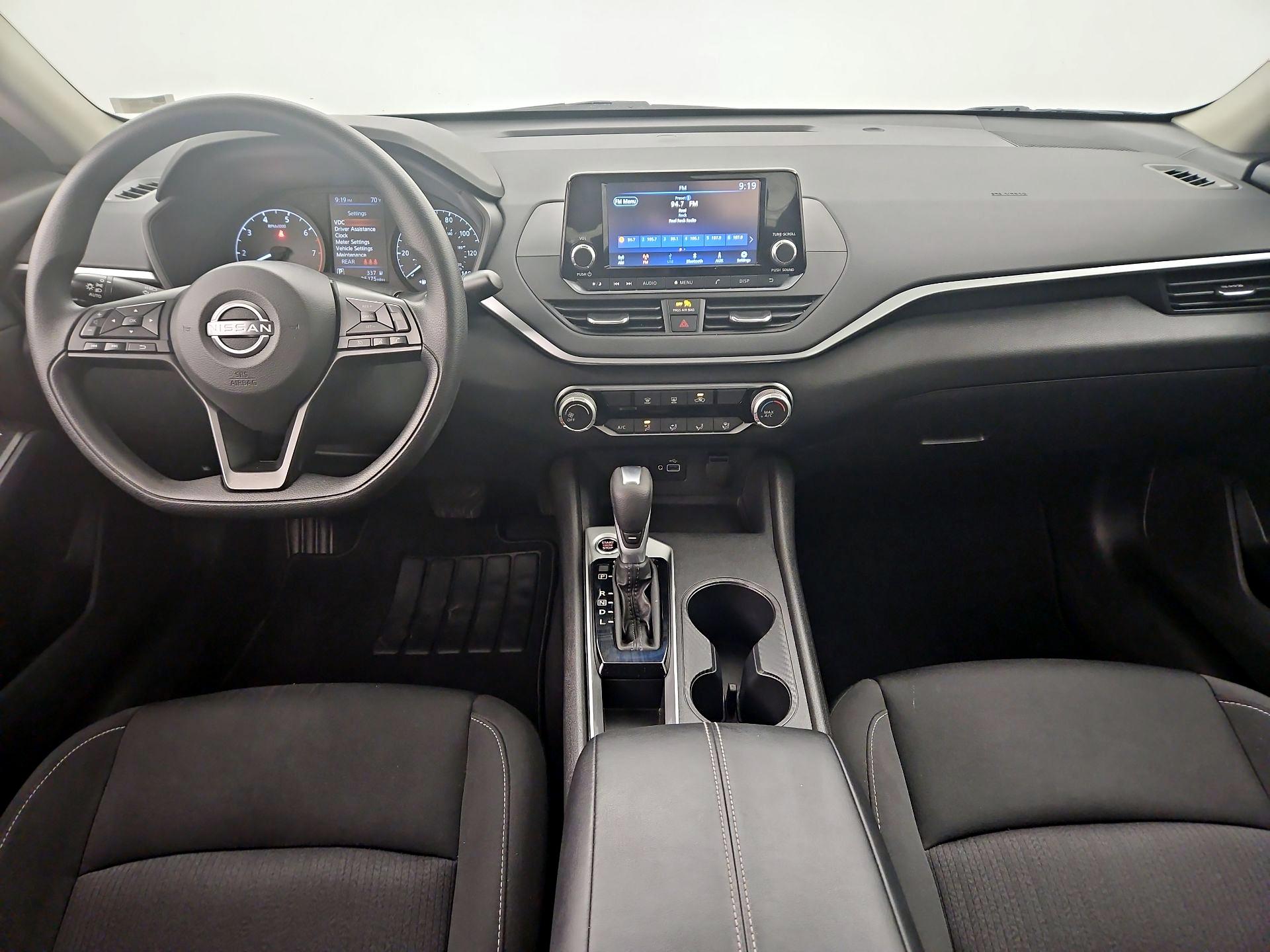 Thumbnail: 2023 Nissan Altima - 9