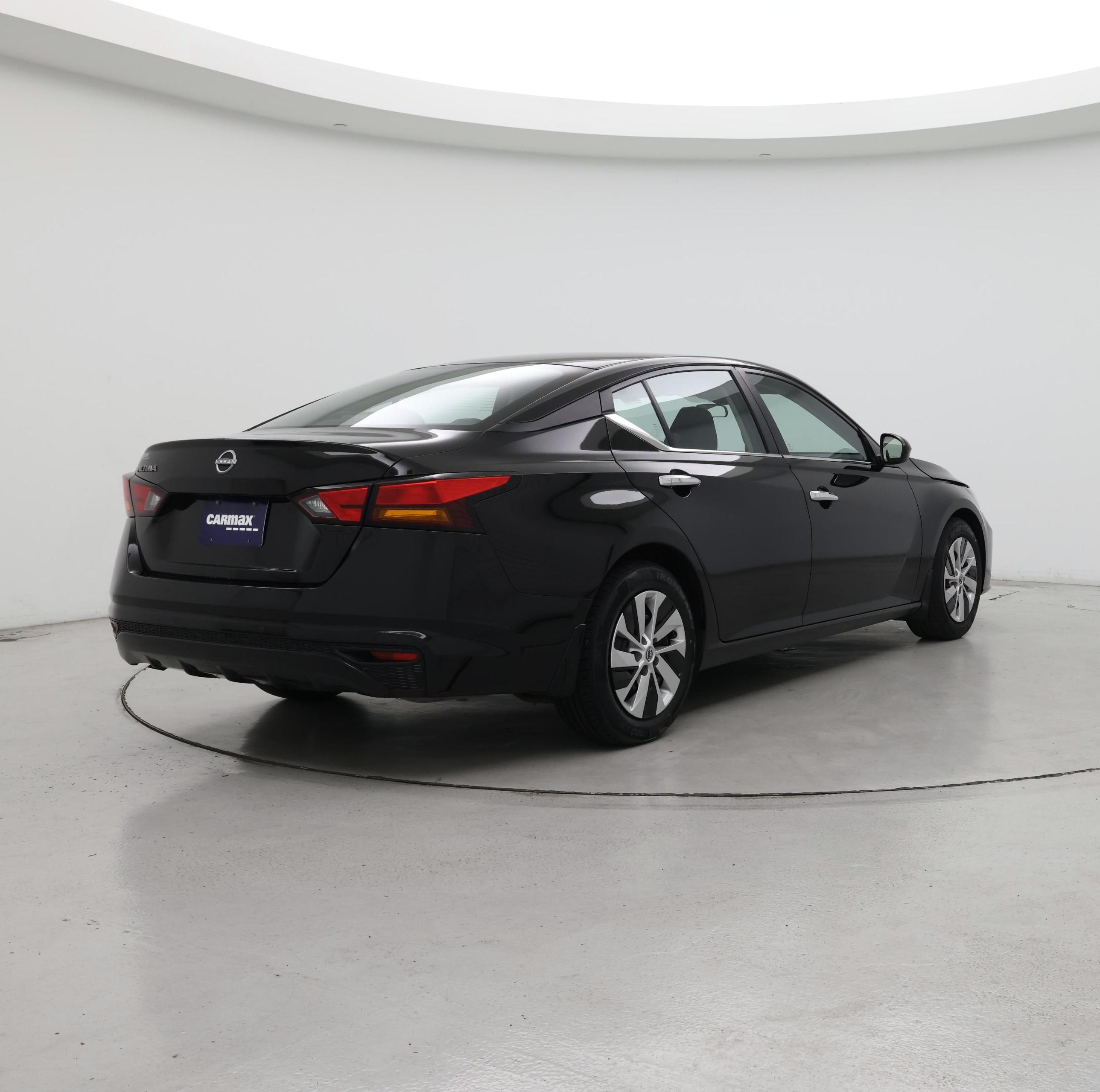 Thumbnail: 2023 Nissan Altima - 8