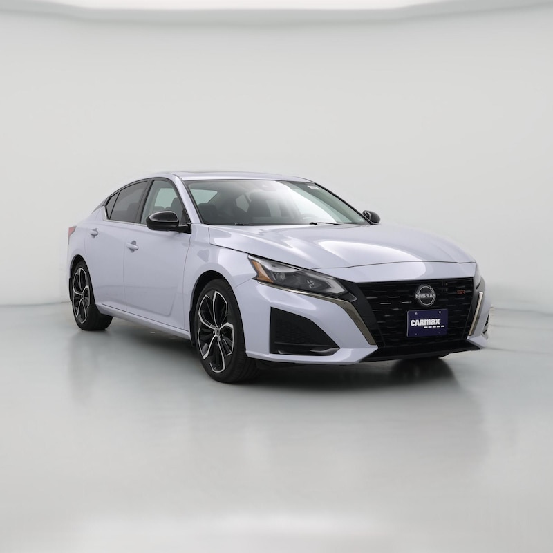 2023 Nissan Altima SR