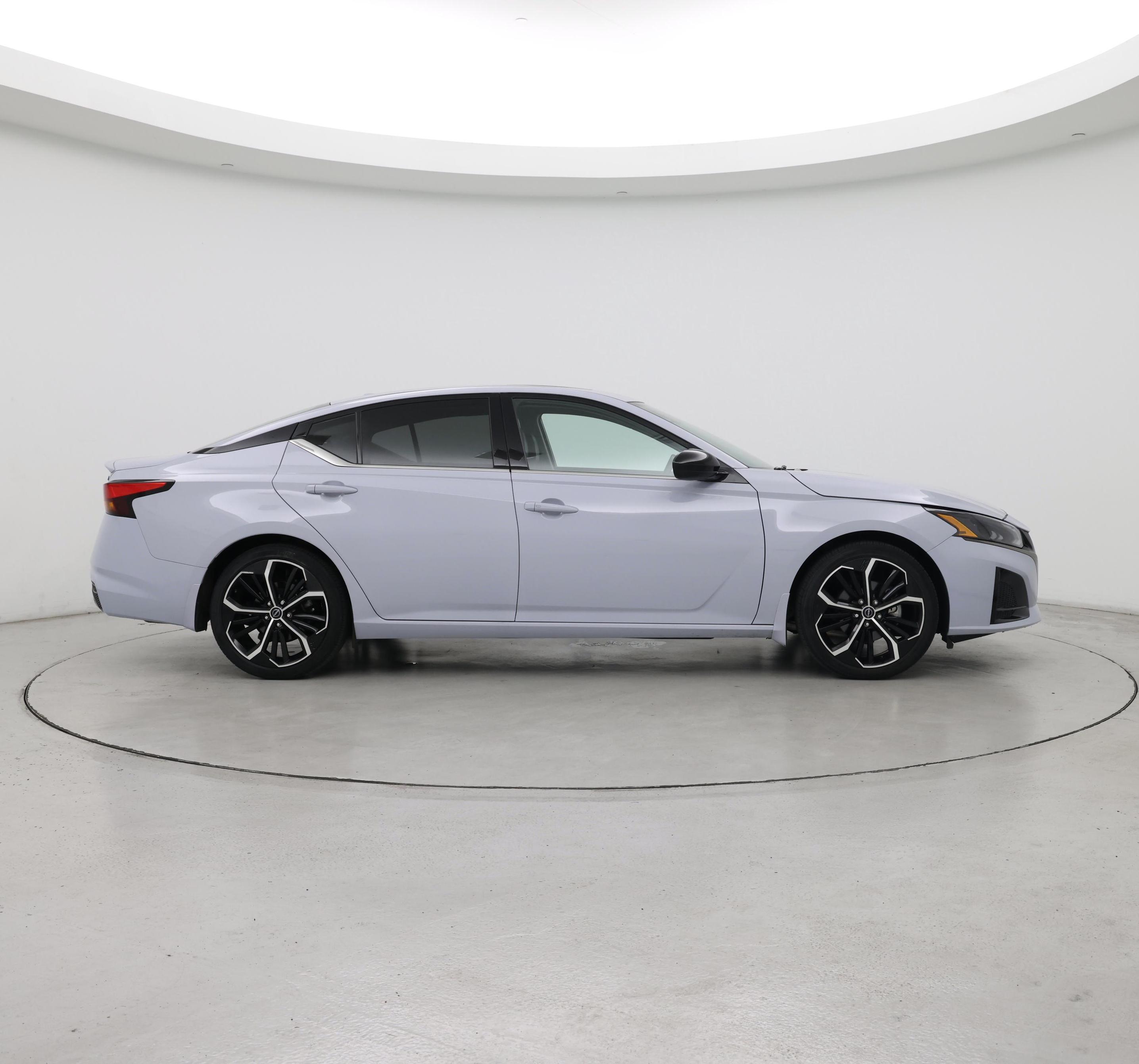 Thumbnail: 2023 Nissan Altima - 7