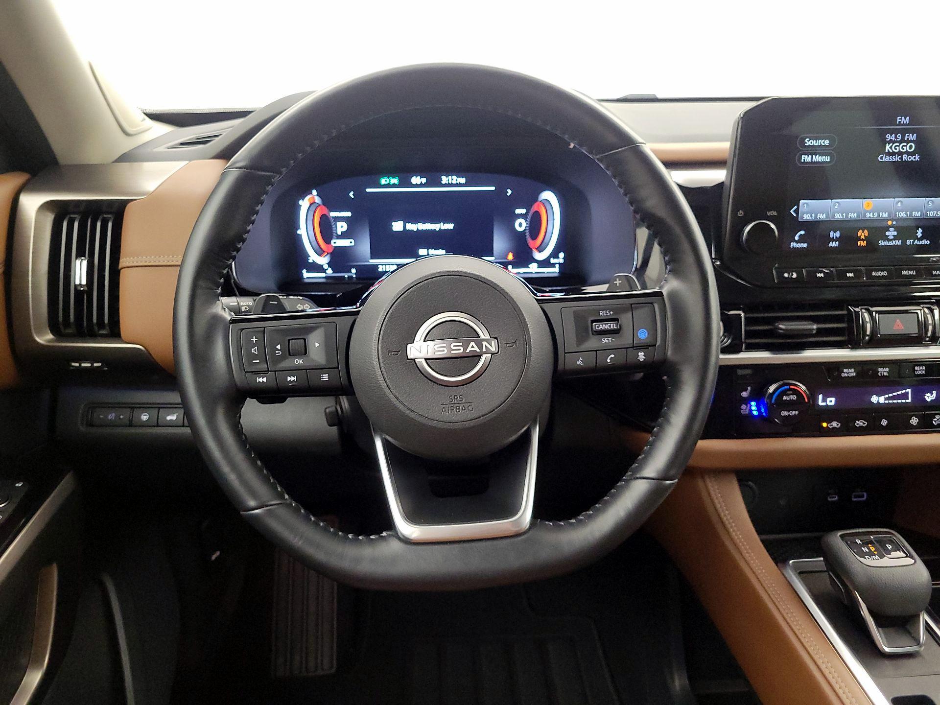Thumbnail: 2023 Nissan Pathfinder - 10