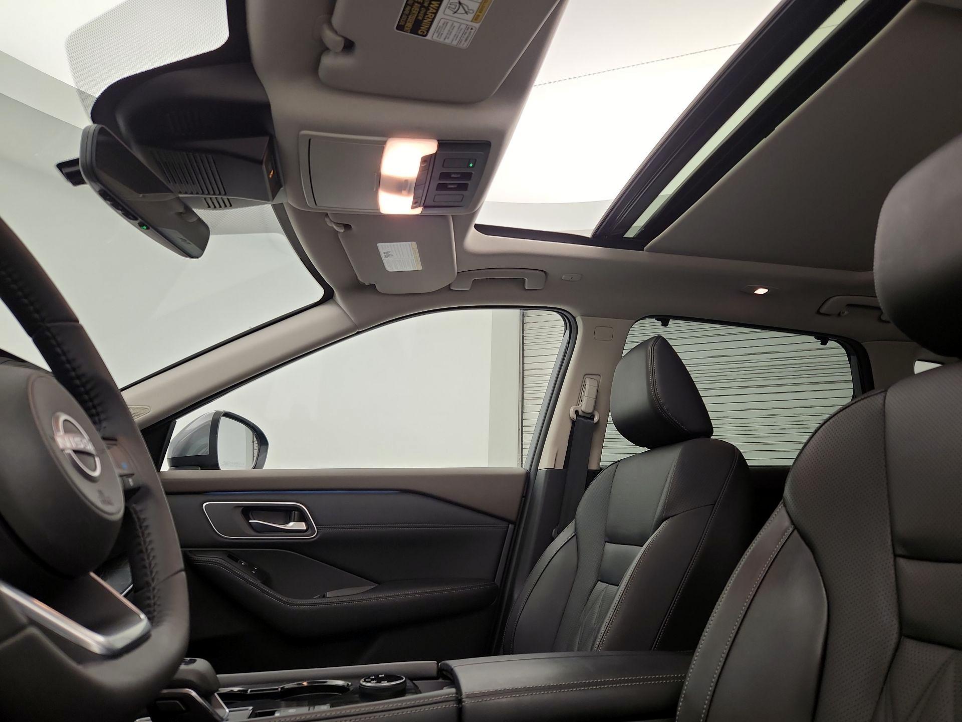 Thumbnail: 2023 Nissan Rogue - 19