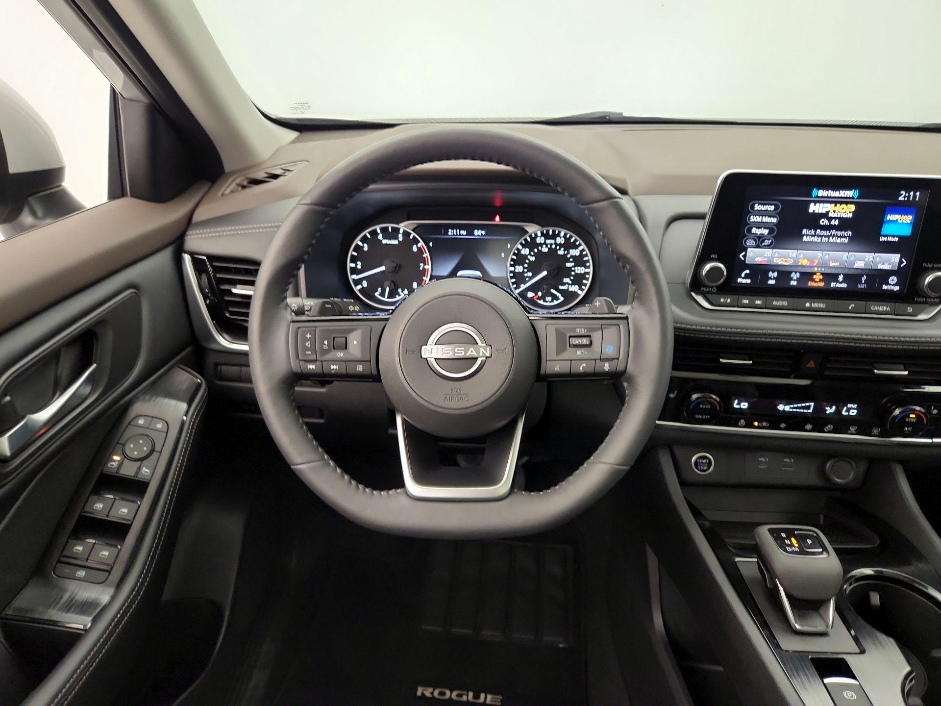 Thumbnail: 2022 Nissan Rogue - 10