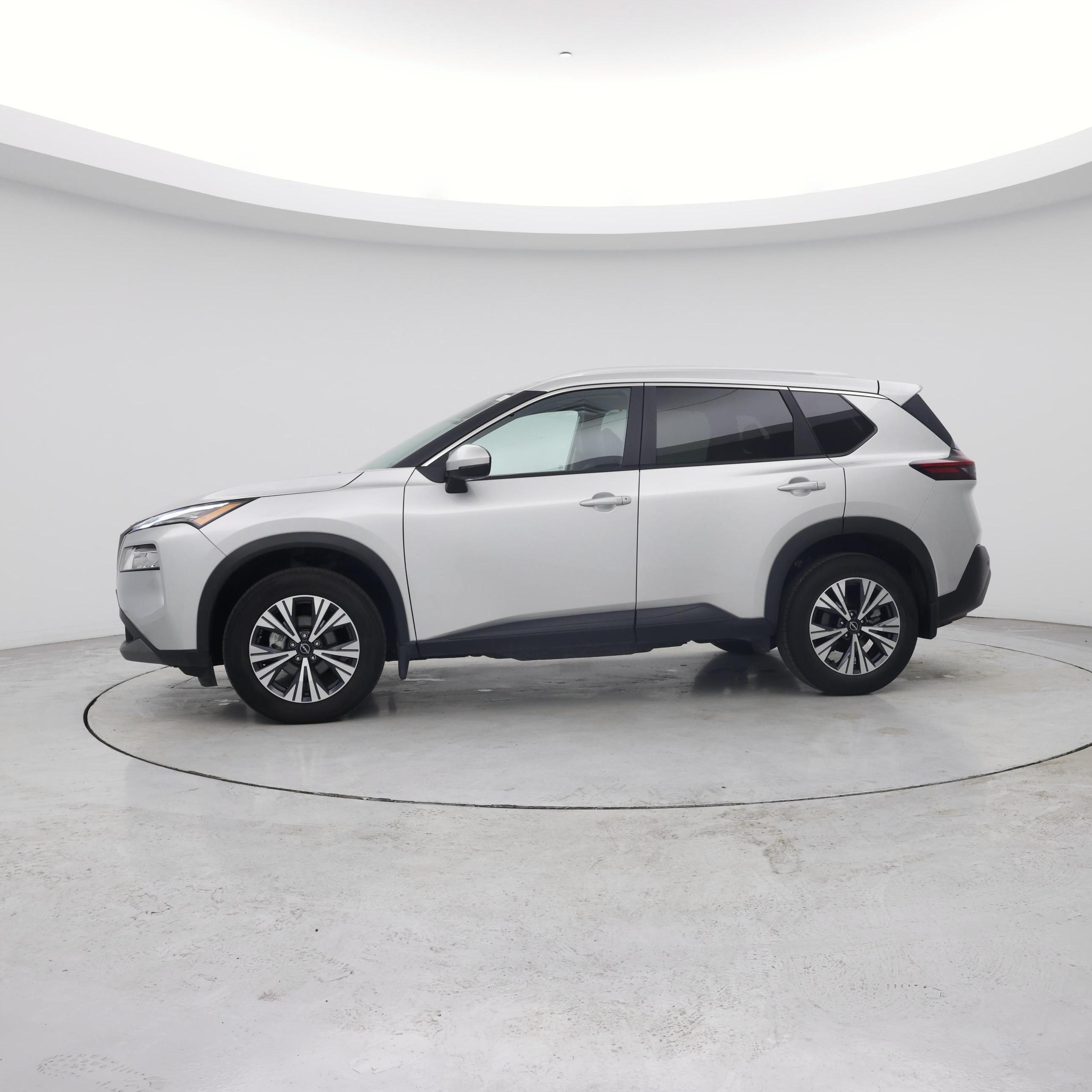 Thumbnail: 2022 Nissan Rogue - 3