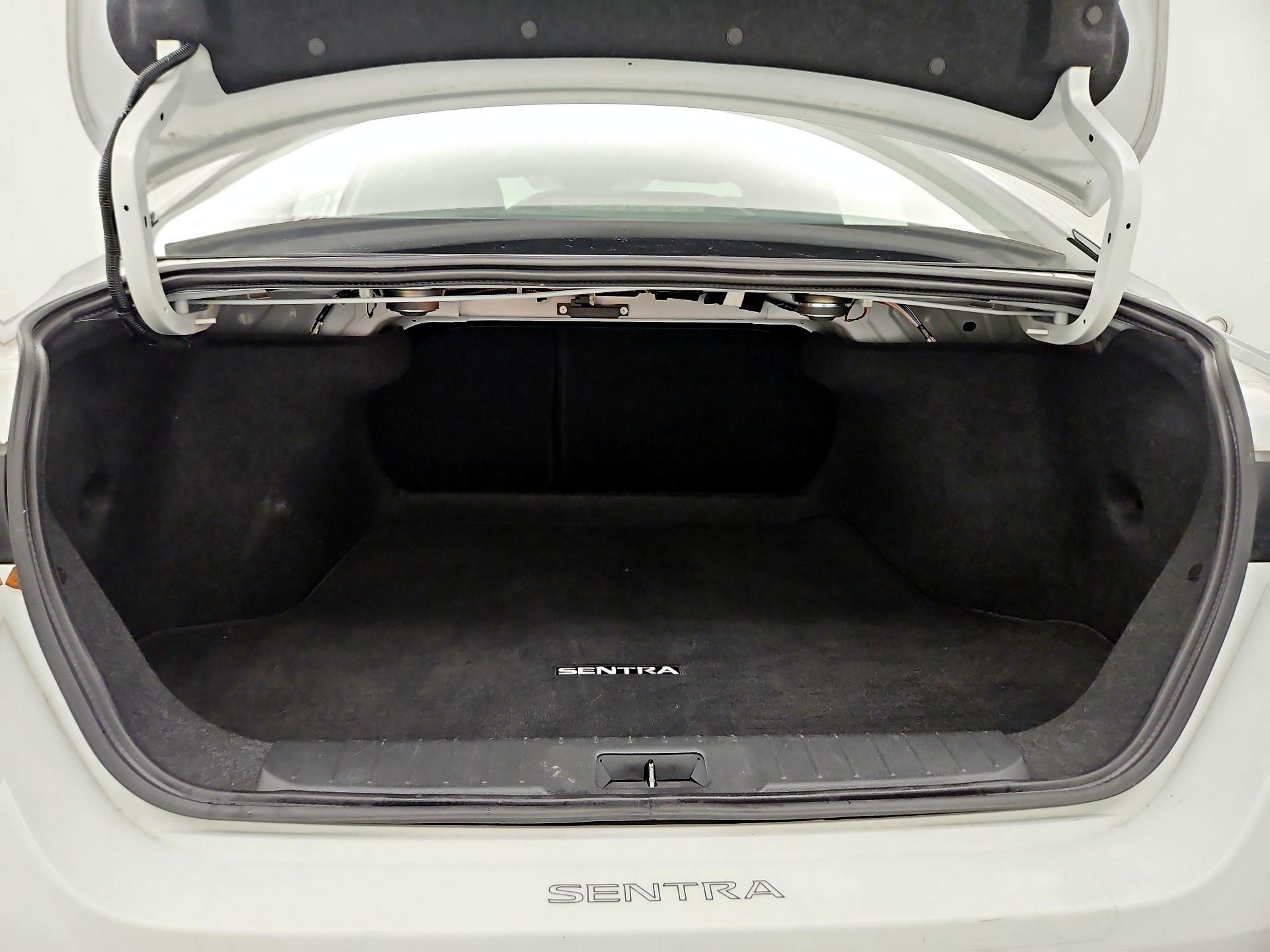 Thumbnail: 2024 Nissan Sentra - 20