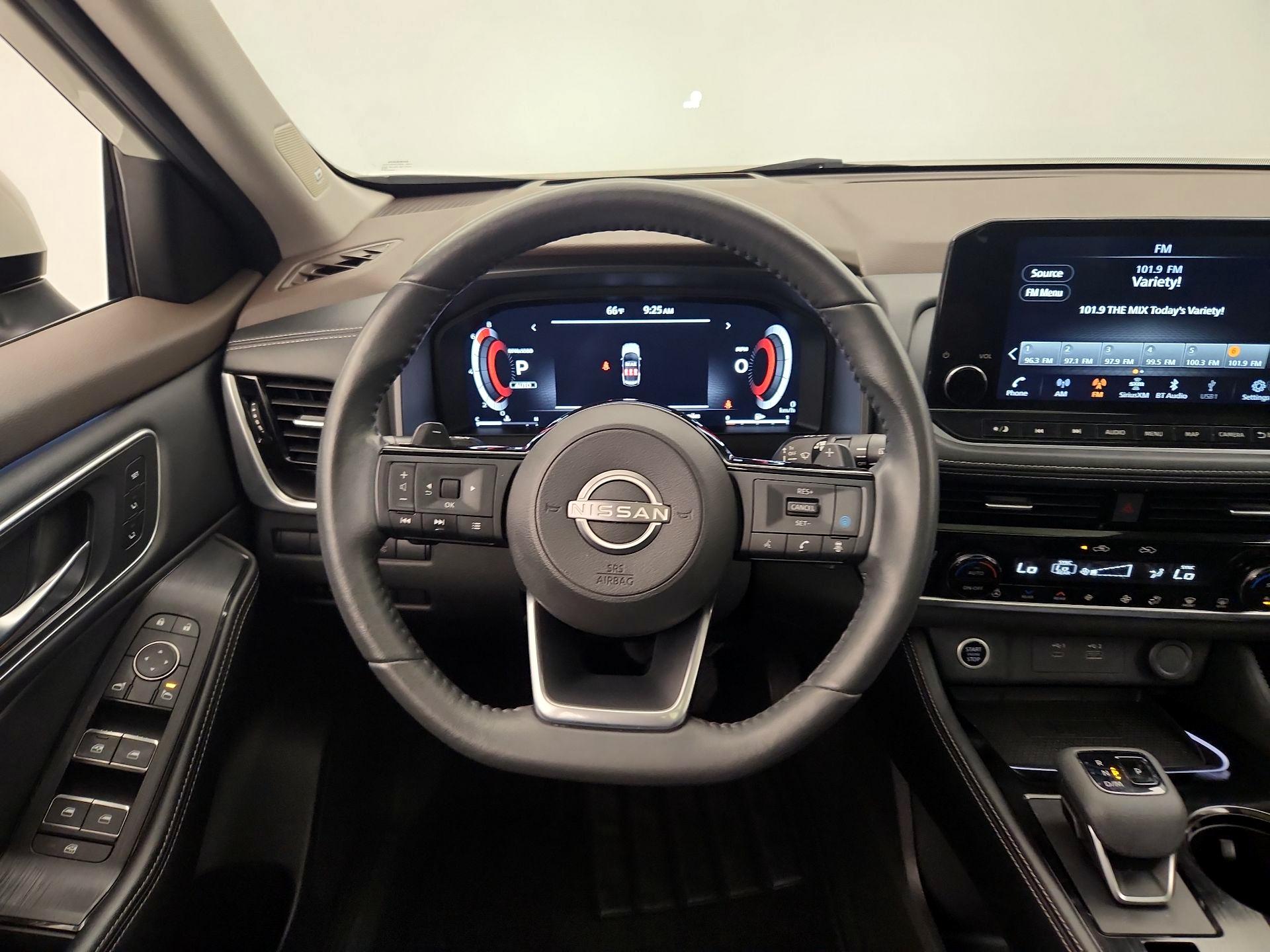Thumbnail: 2023 Nissan Rogue - 10