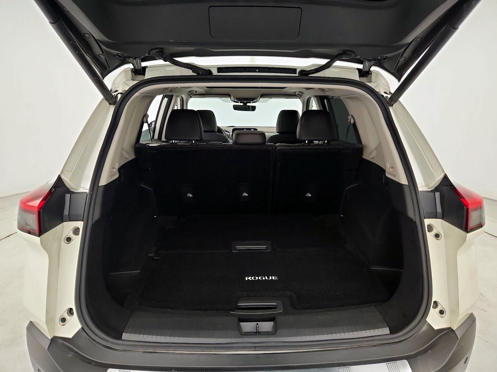 2023 Nissan Rogue Platinum - Photo 21