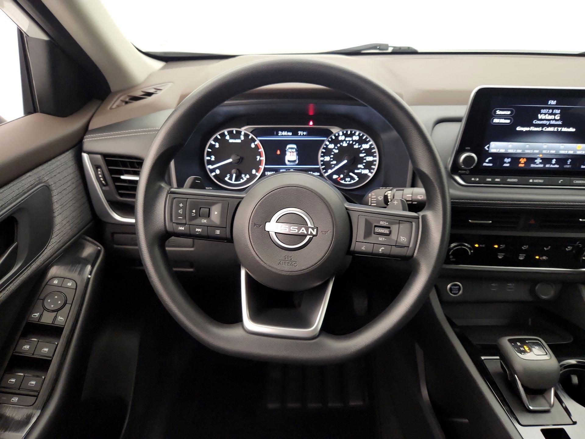 Thumbnail: 2023 Nissan Rogue - 10