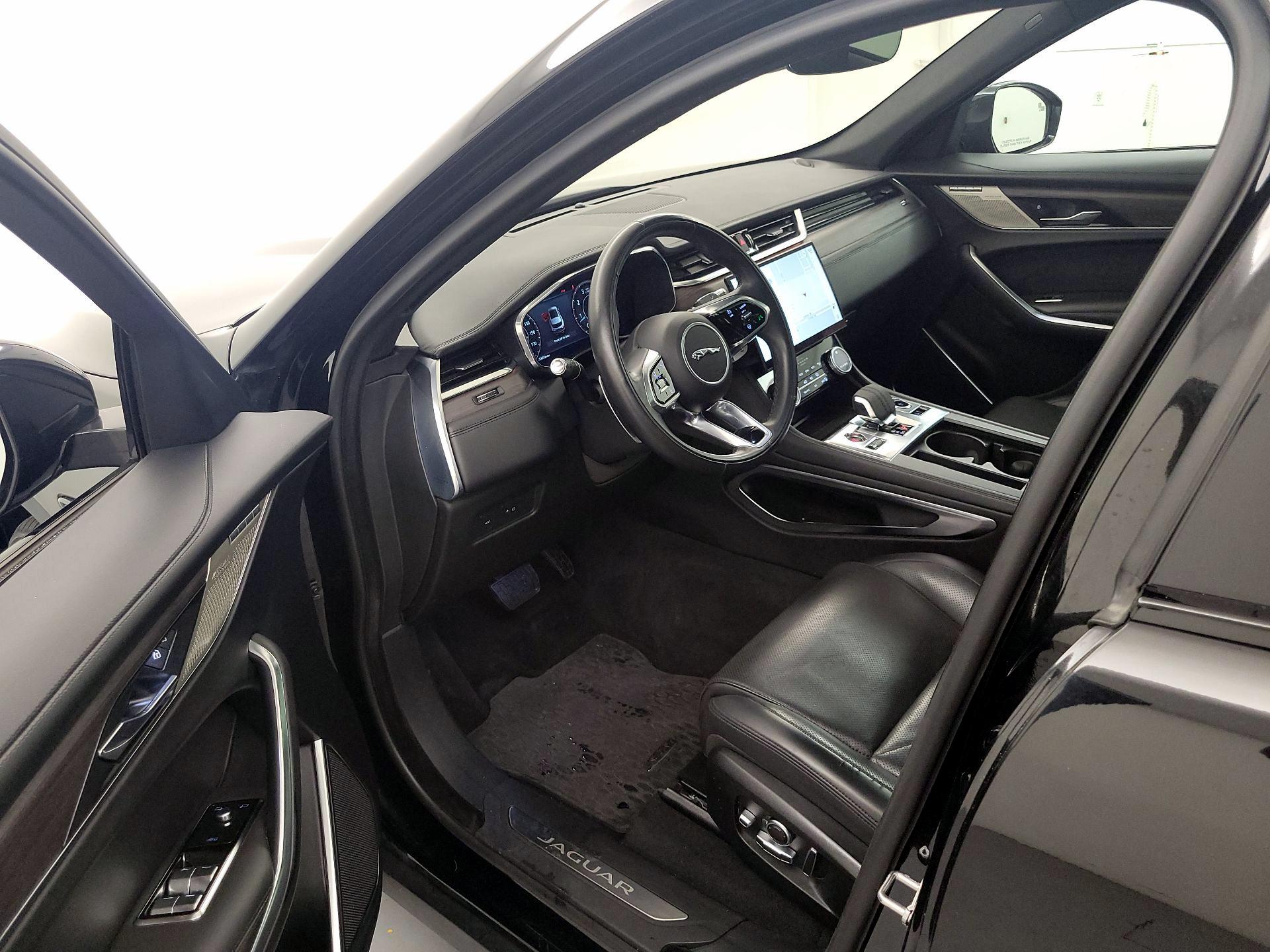 Thumbnail: 2021 Jaguar F-Pace - 11