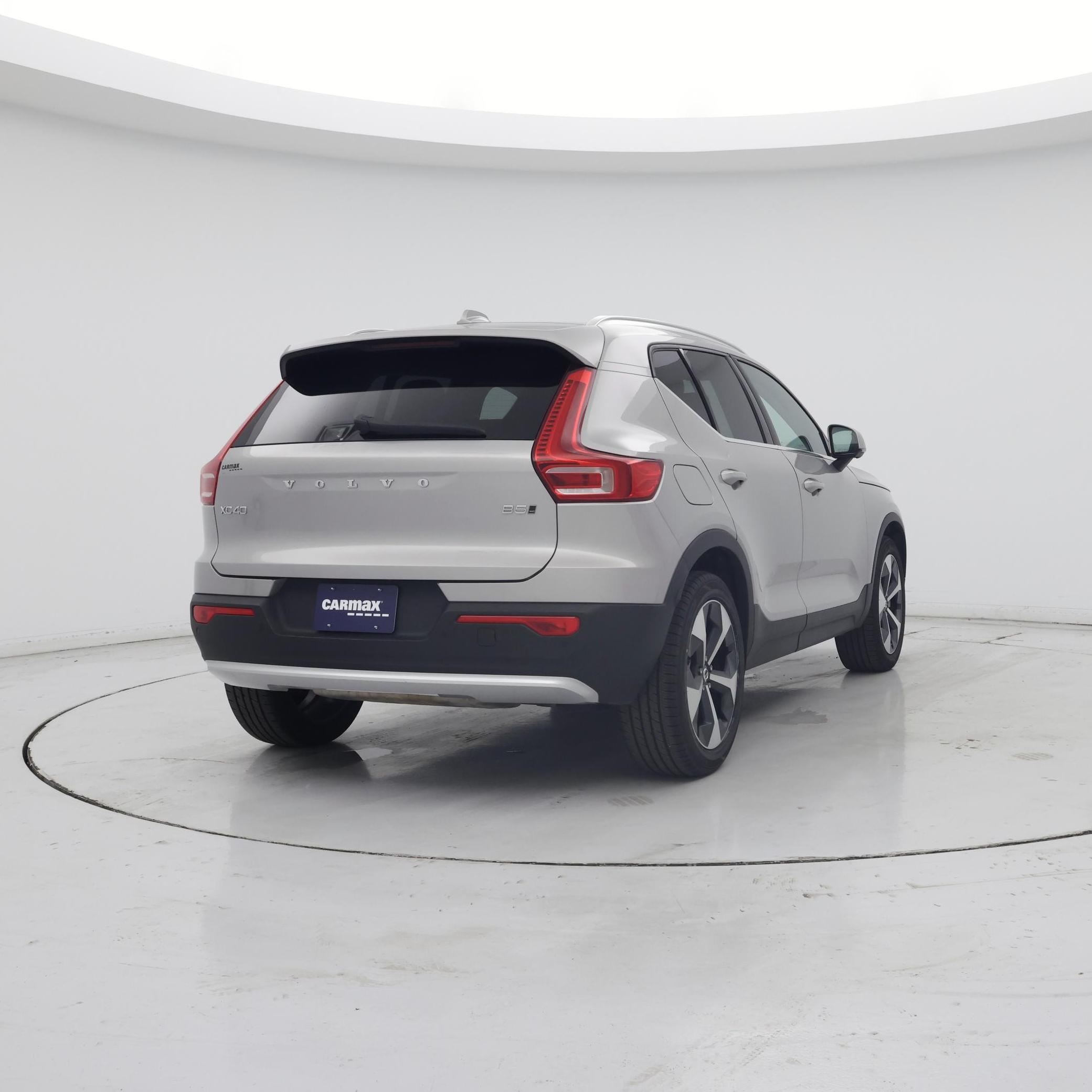 Thumbnail: 2025 Volvo XC40 - 8