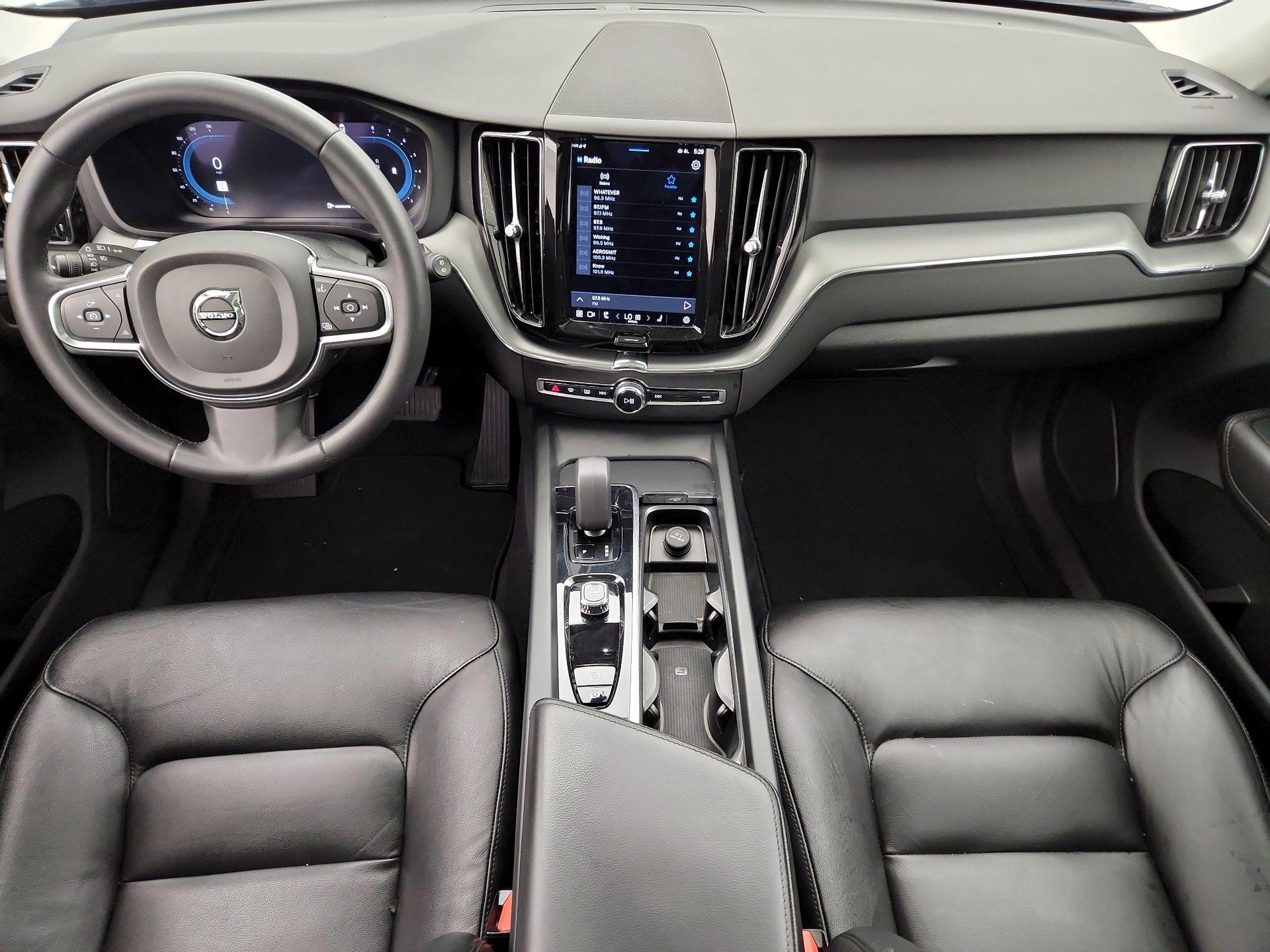Thumbnail: 2023 Volvo XC60 - 9