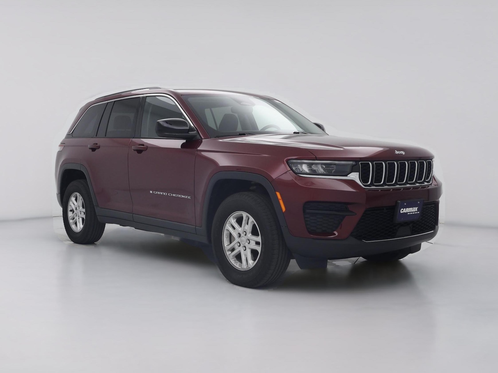 2023 Jeep Grand Cherokee Laredo - Photo 1