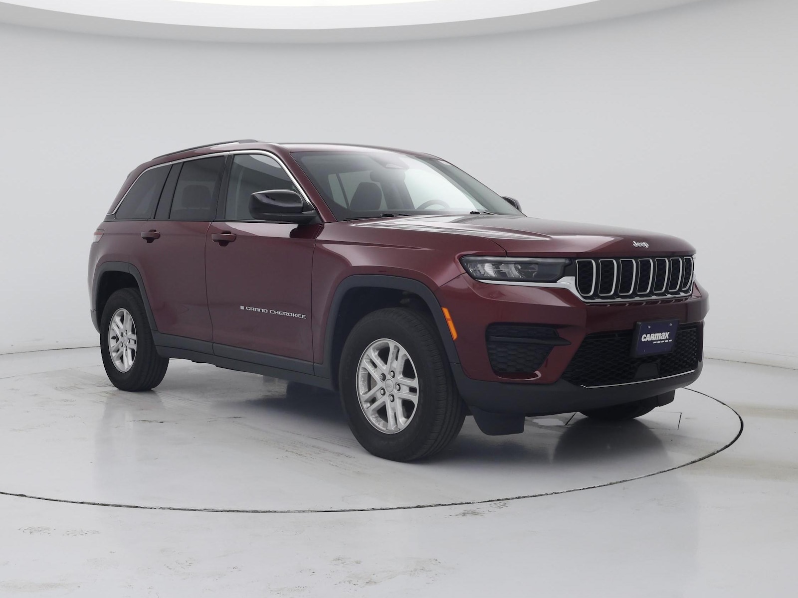 2023 Jeep Grand Cherokee Laredo - Photo 2