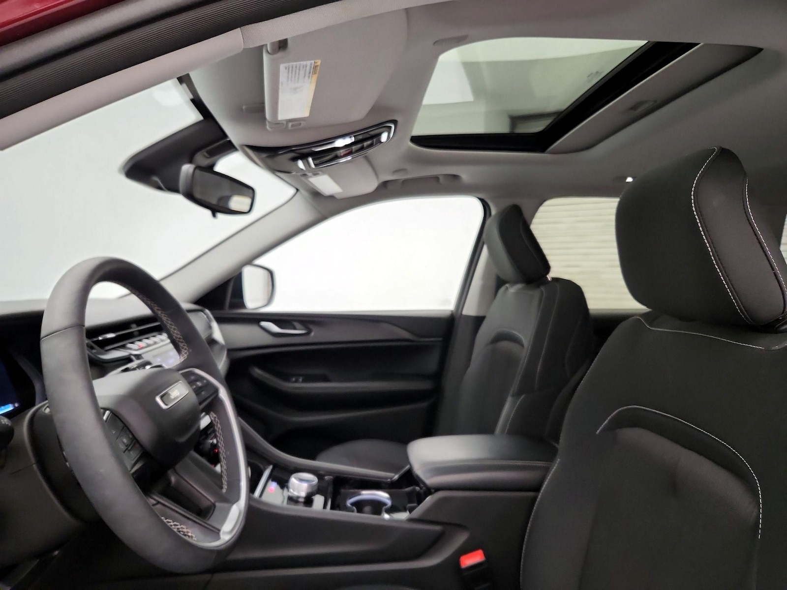 2023 Jeep Grand Cherokee Laredo - Photo 20