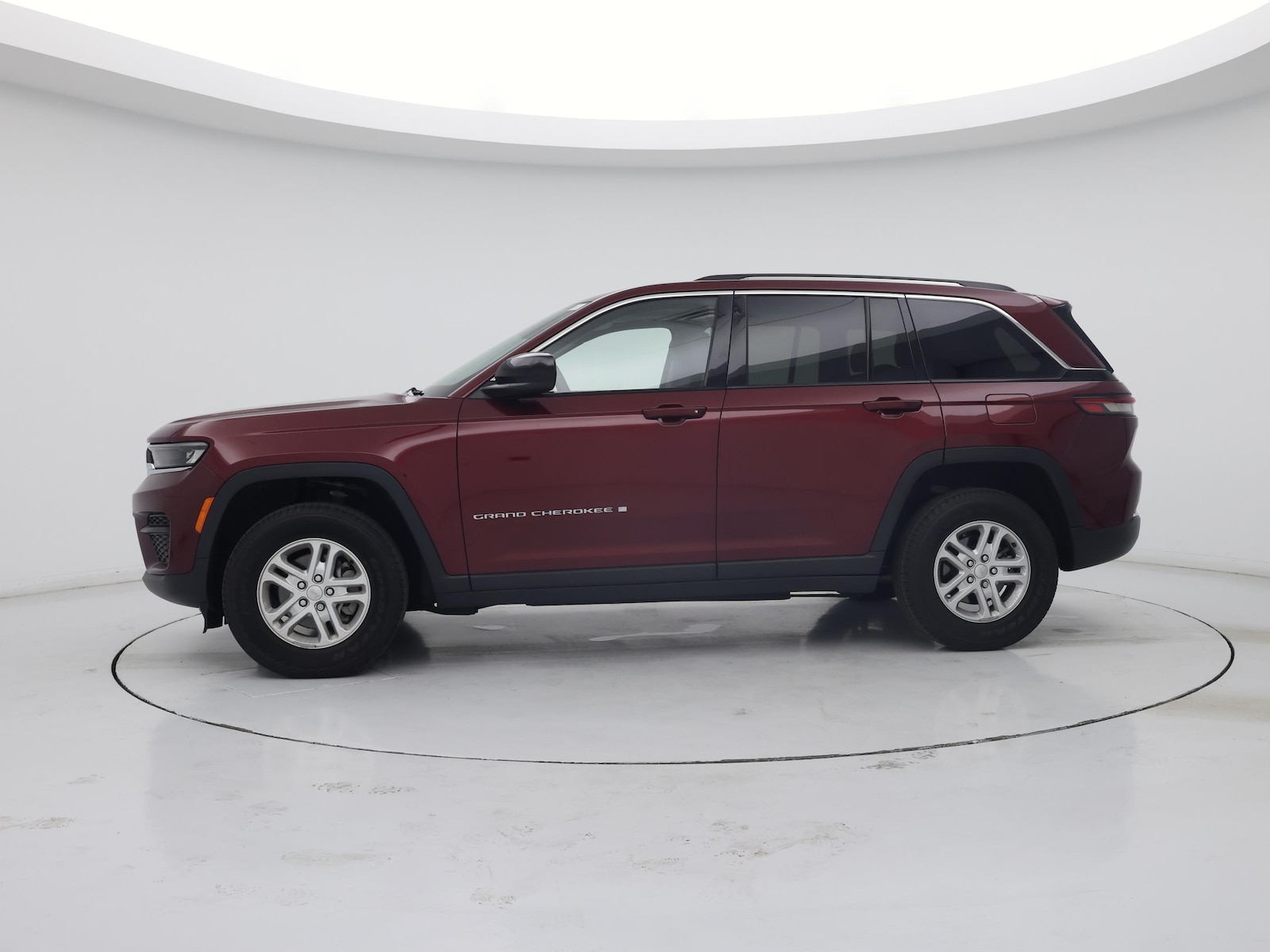 2023 Jeep Grand Cherokee Laredo - Photo 4