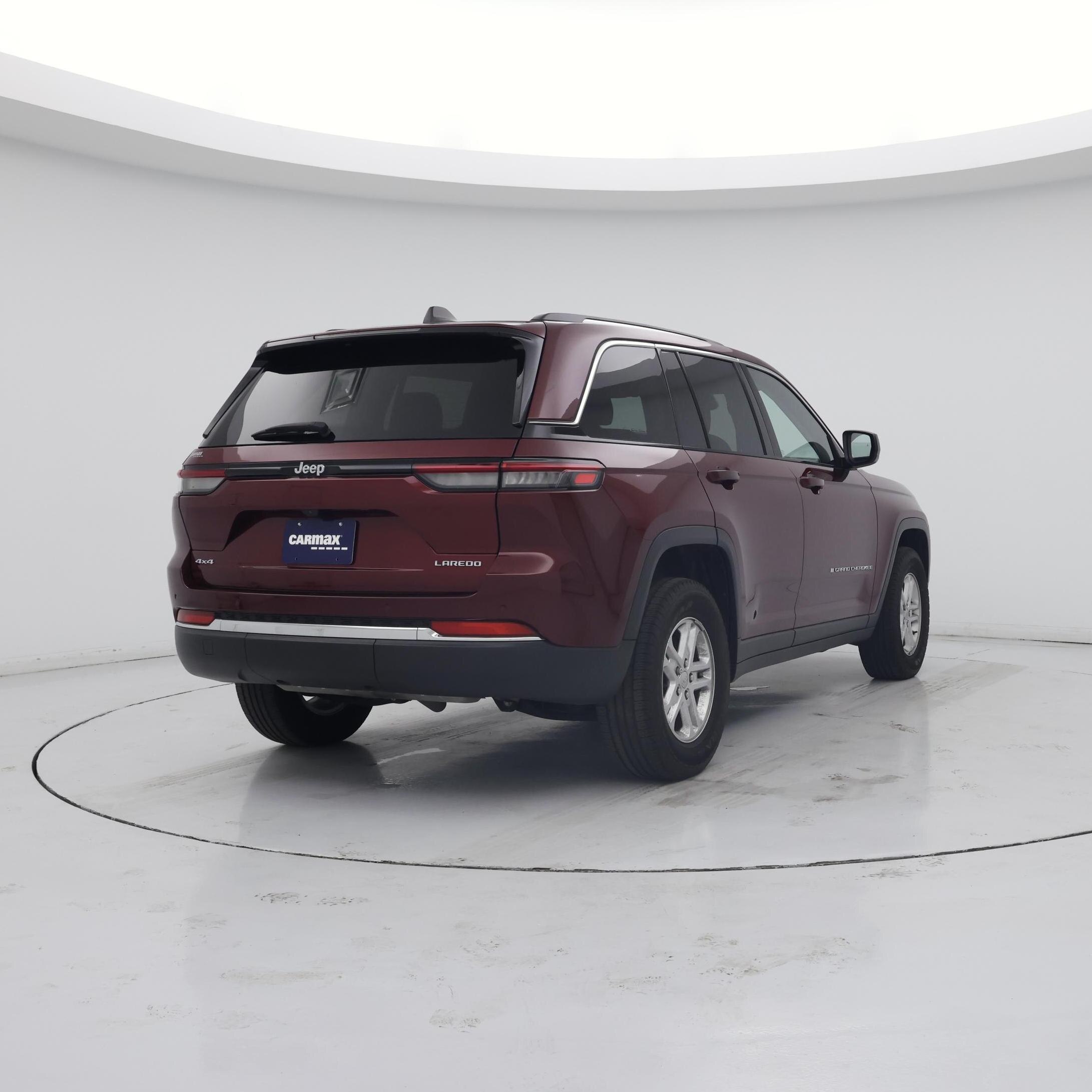 Thumbnail: 2023 Jeep Grand Cherokee - 8