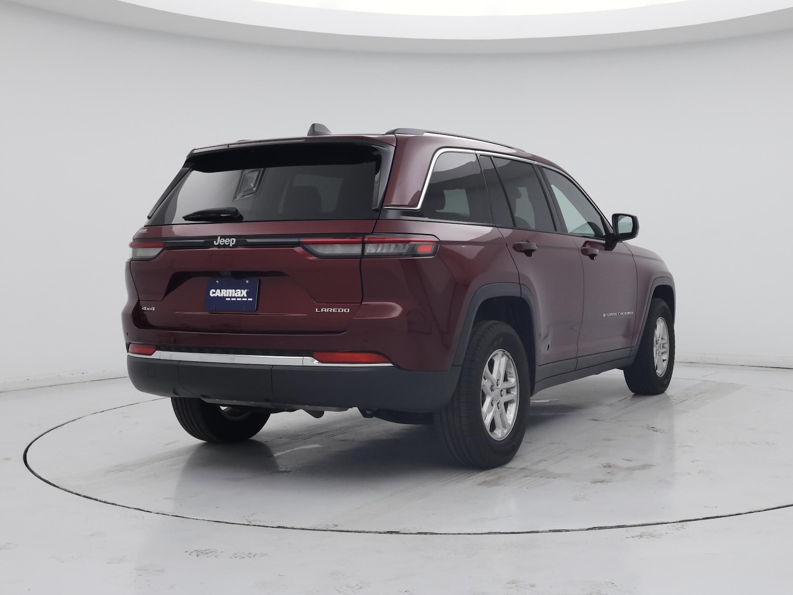 2023 Jeep Grand Cherokee Laredo - Photo 9
