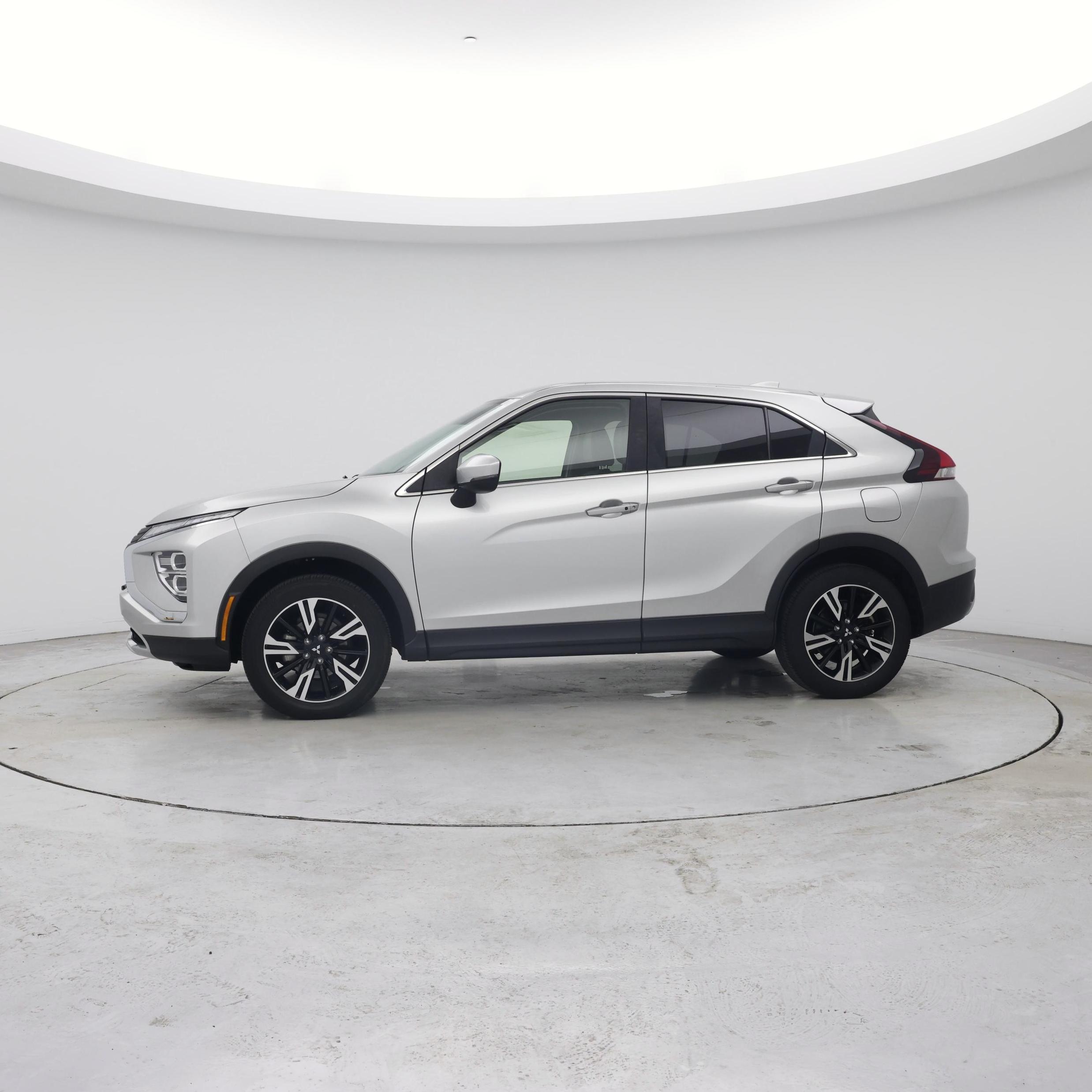 Thumbnail: 2023 Mitsubishi Eclipse Cross - 3