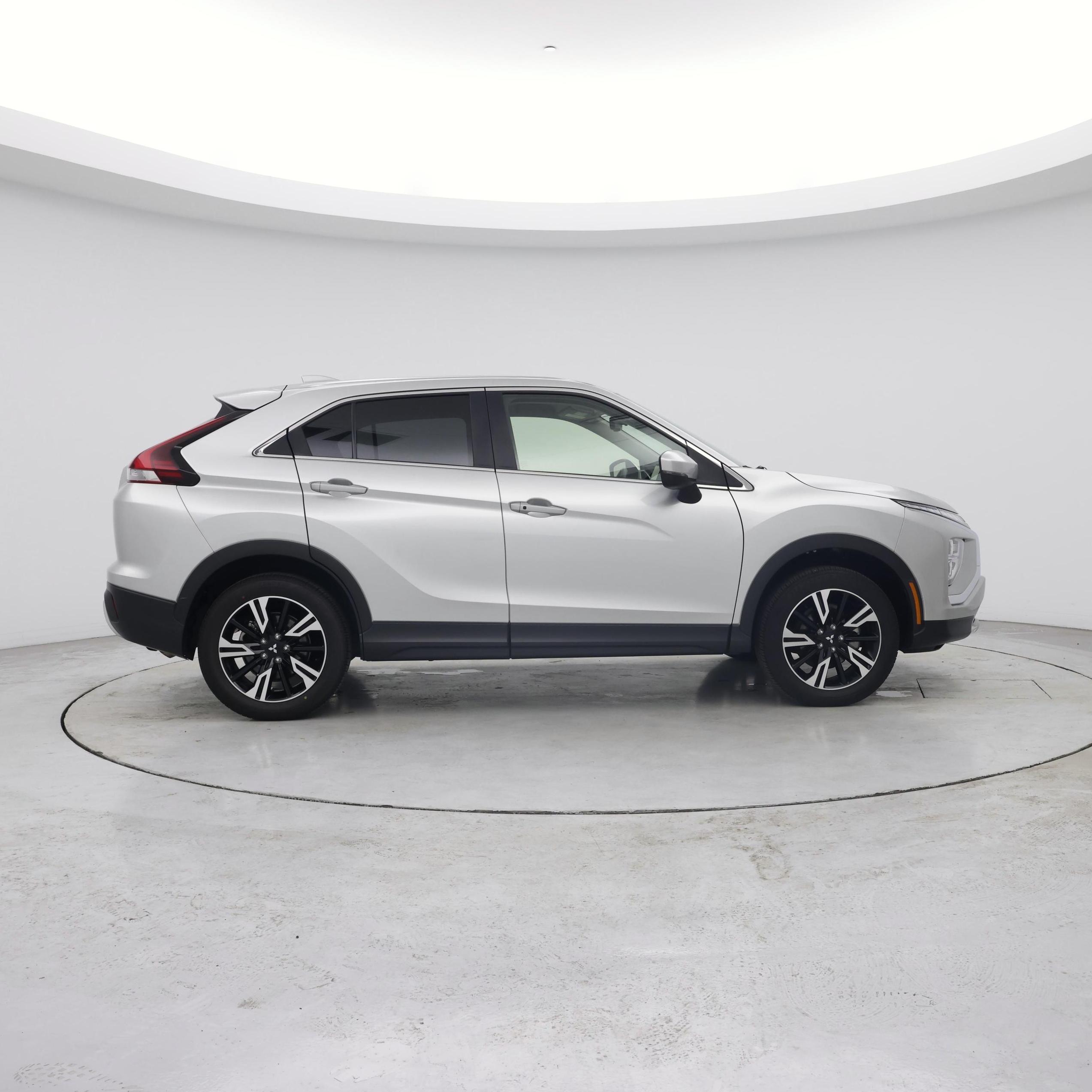 Thumbnail: 2023 Mitsubishi Eclipse Cross - 7
