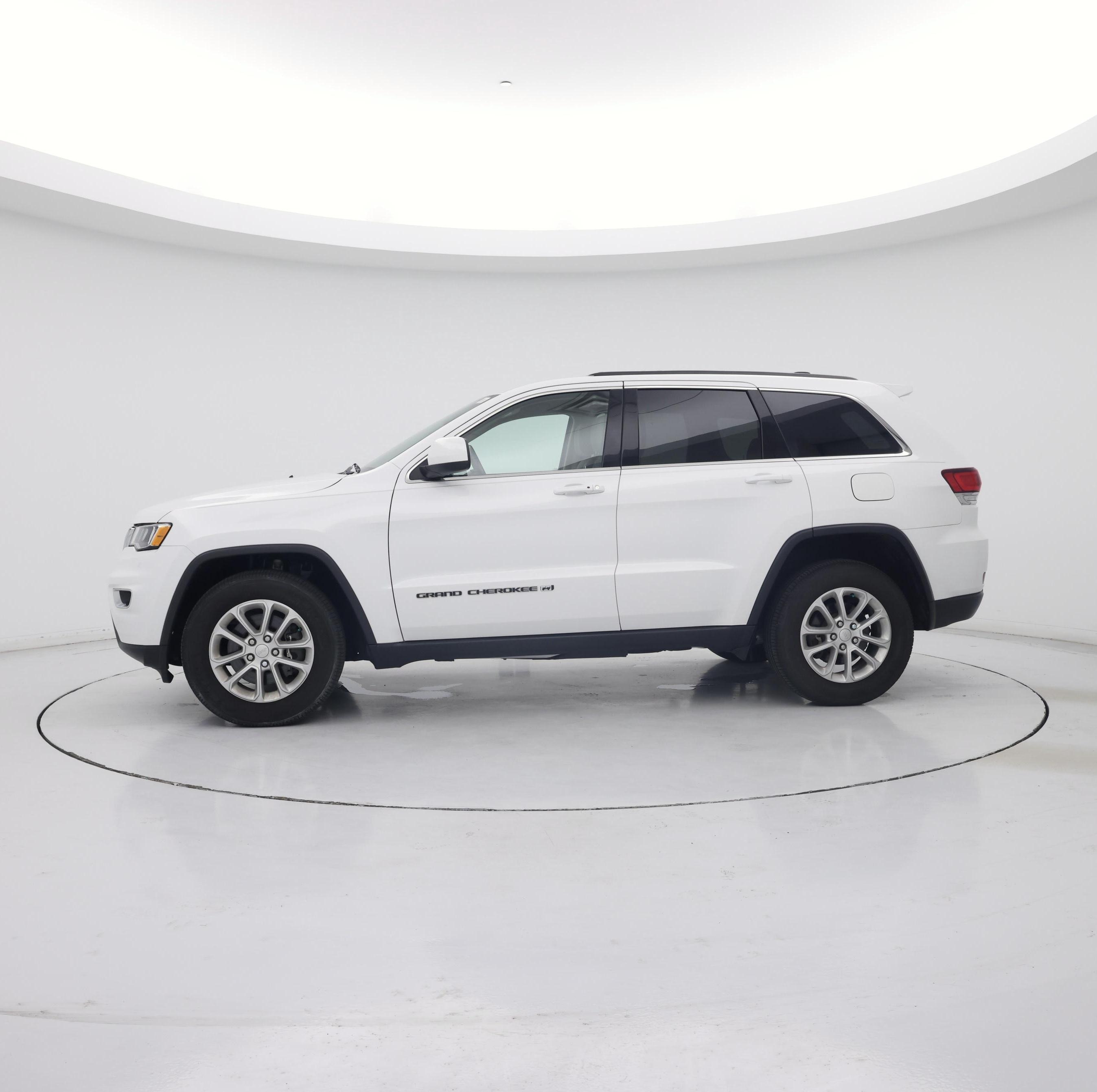 Thumbnail: 2022 Jeep Grand Cherokee - 3
