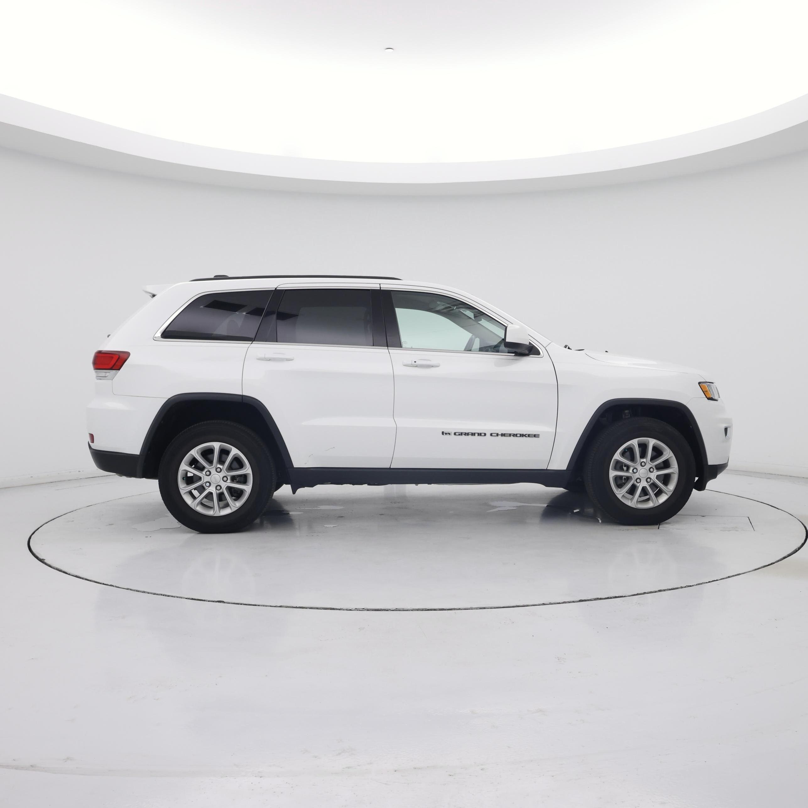 Thumbnail: 2022 Jeep Grand Cherokee - 7