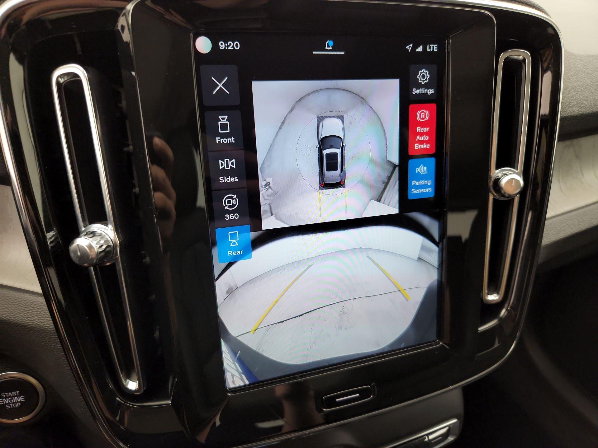 Thumbnail: 2025 Volvo XC40 - 15