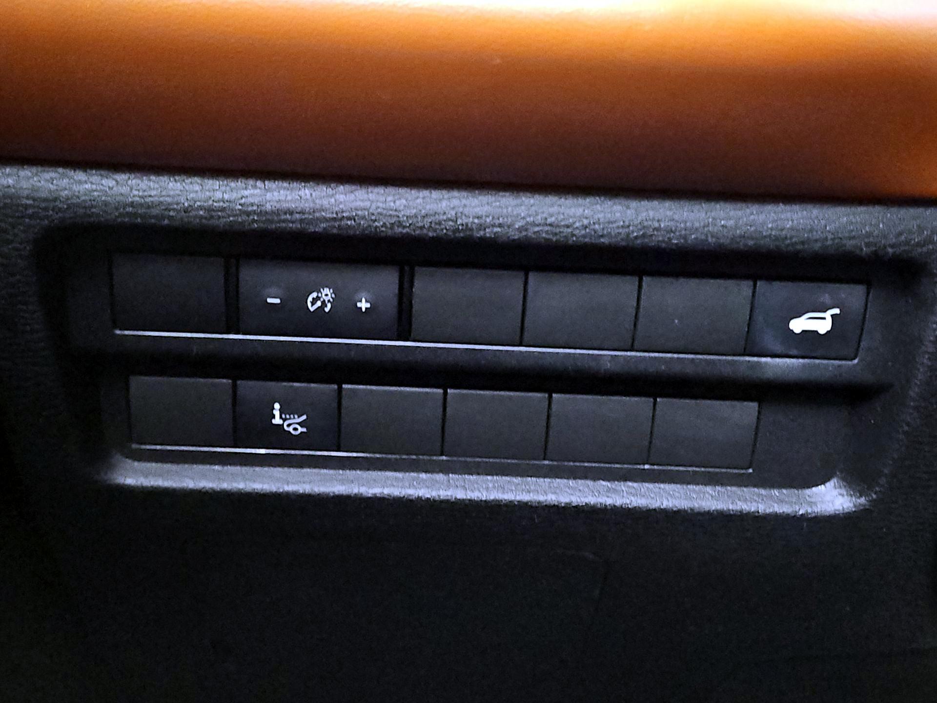 Thumbnail: 2022 Mitsubishi Outlander - 11