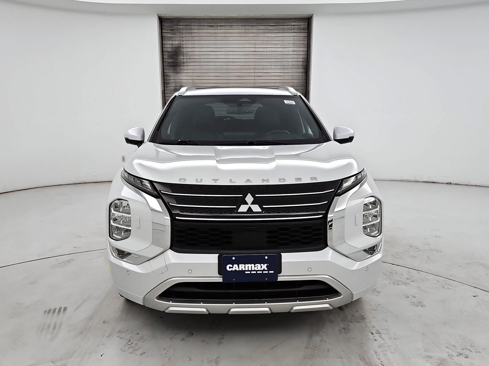 Thumbnail: 2022 Mitsubishi Outlander - 2
