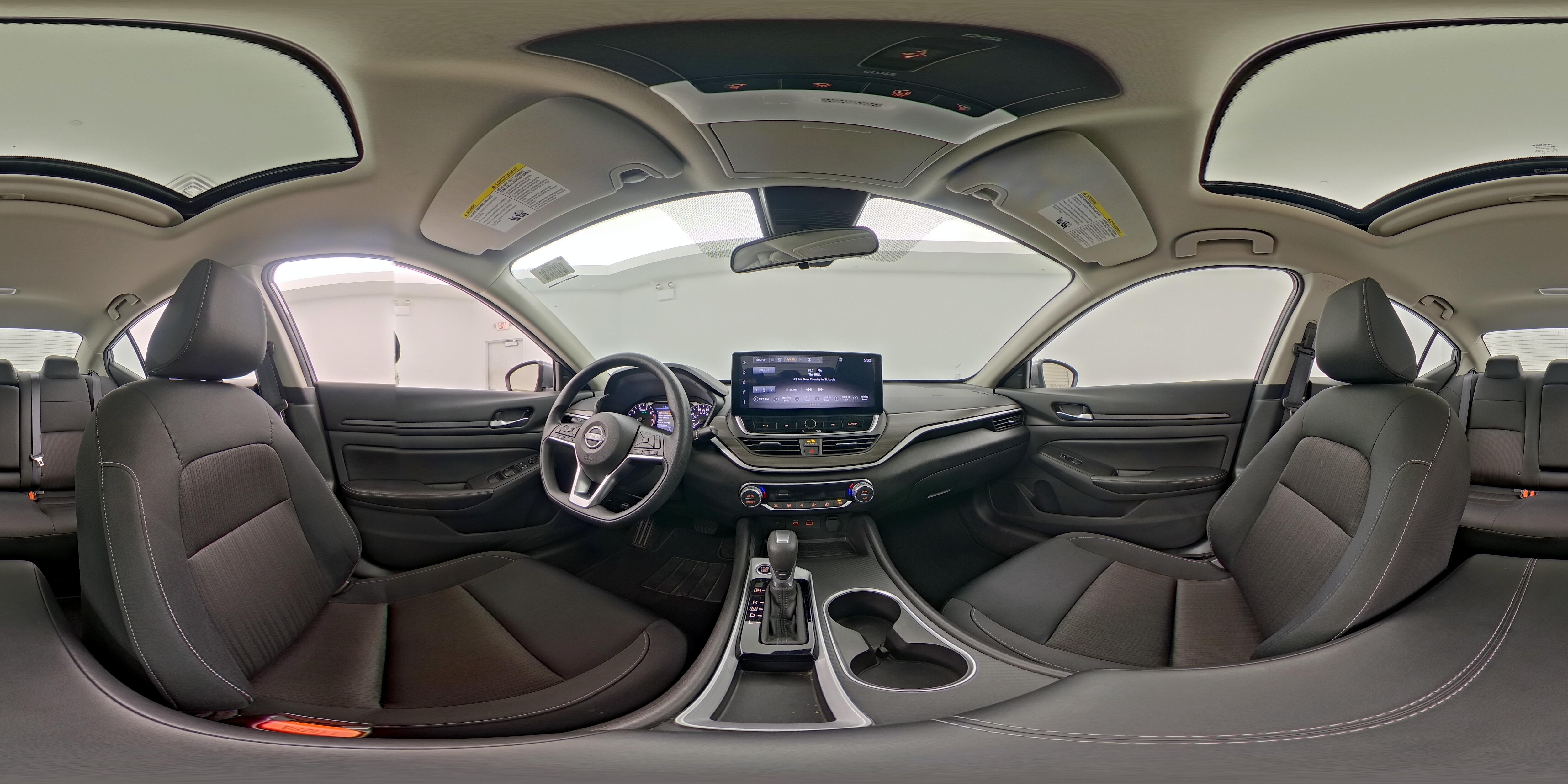 2025 Nissan Altima SV - Photo 25