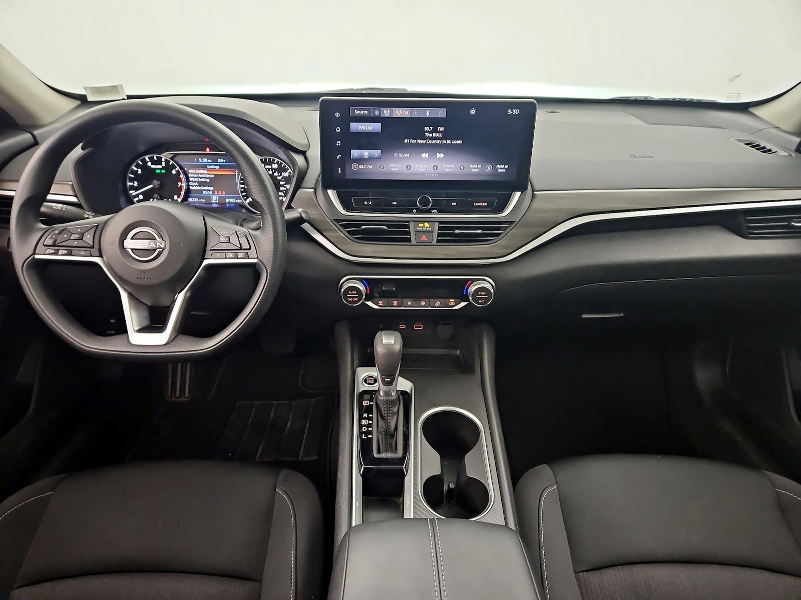 2025 Nissan Altima SV - Photo 10