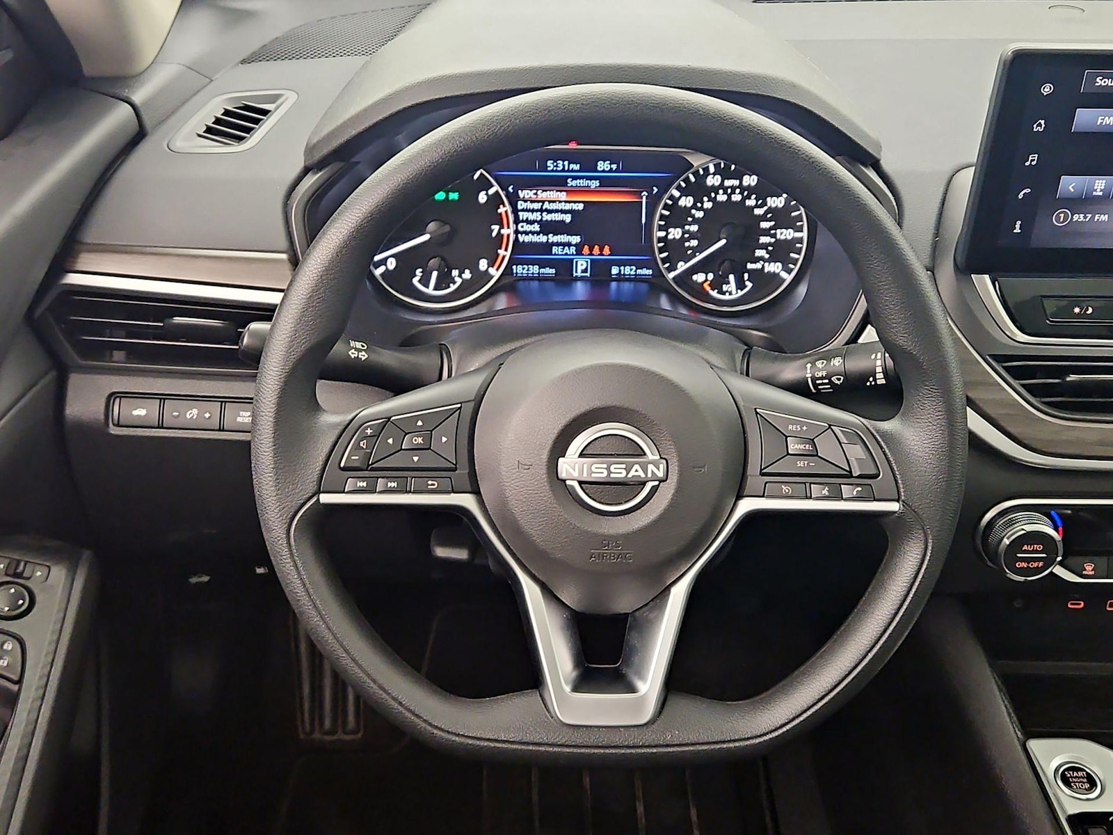 2025 Nissan Altima SV - Photo 11