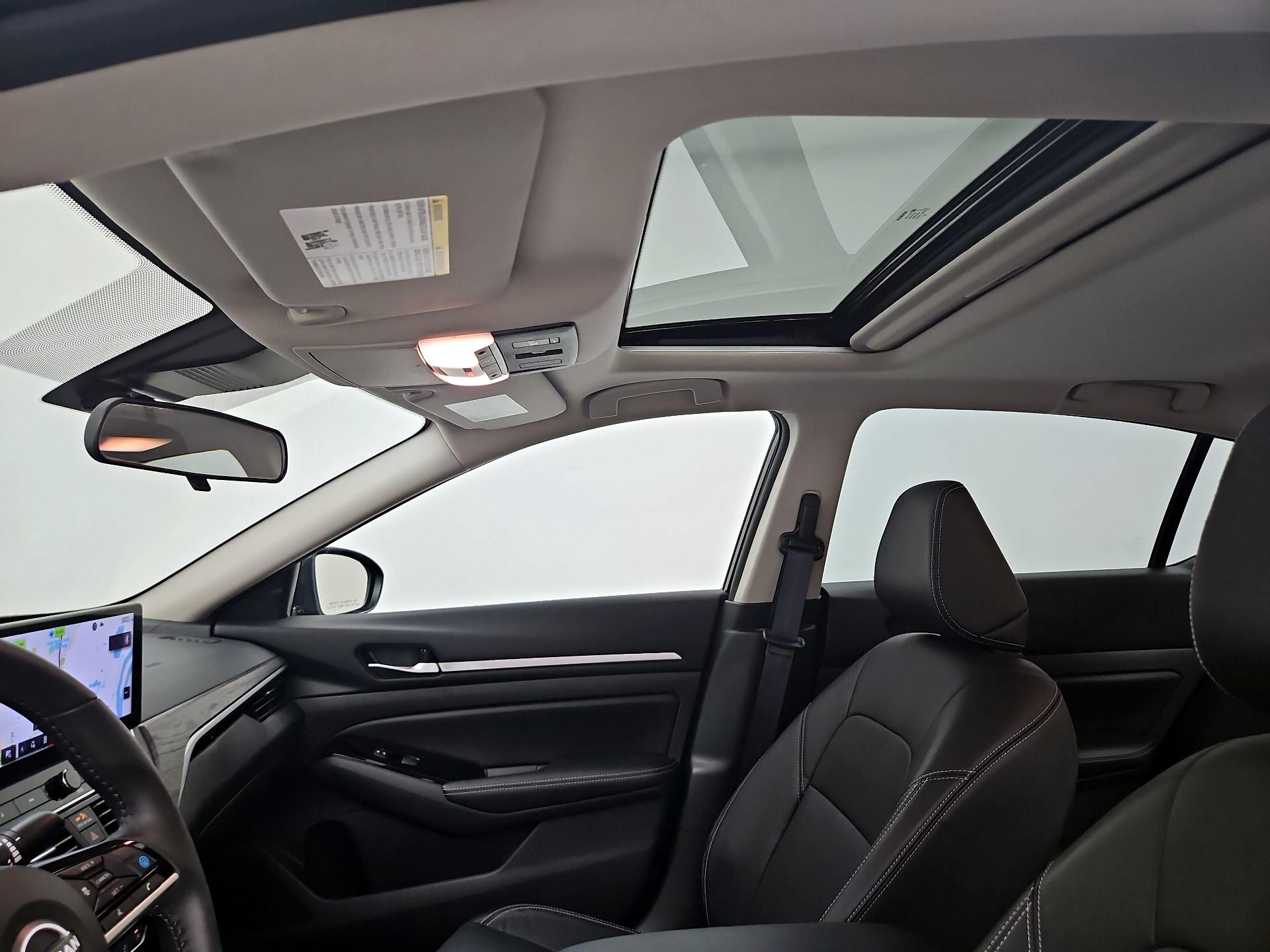 Thumbnail: 2024 Nissan Altima - 20